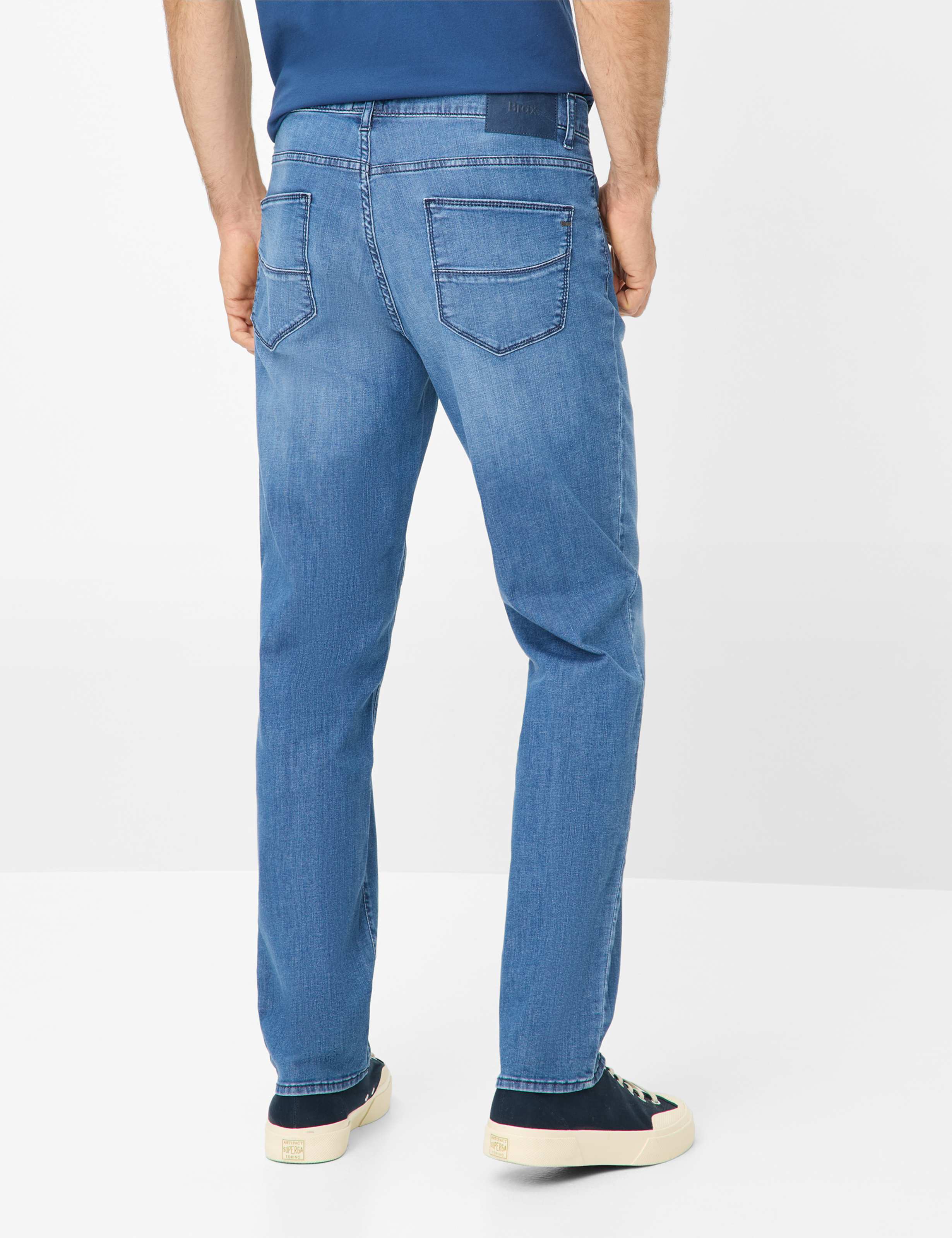 Herren Style CADIZ Denim Blau Straight Fit Model Rueck