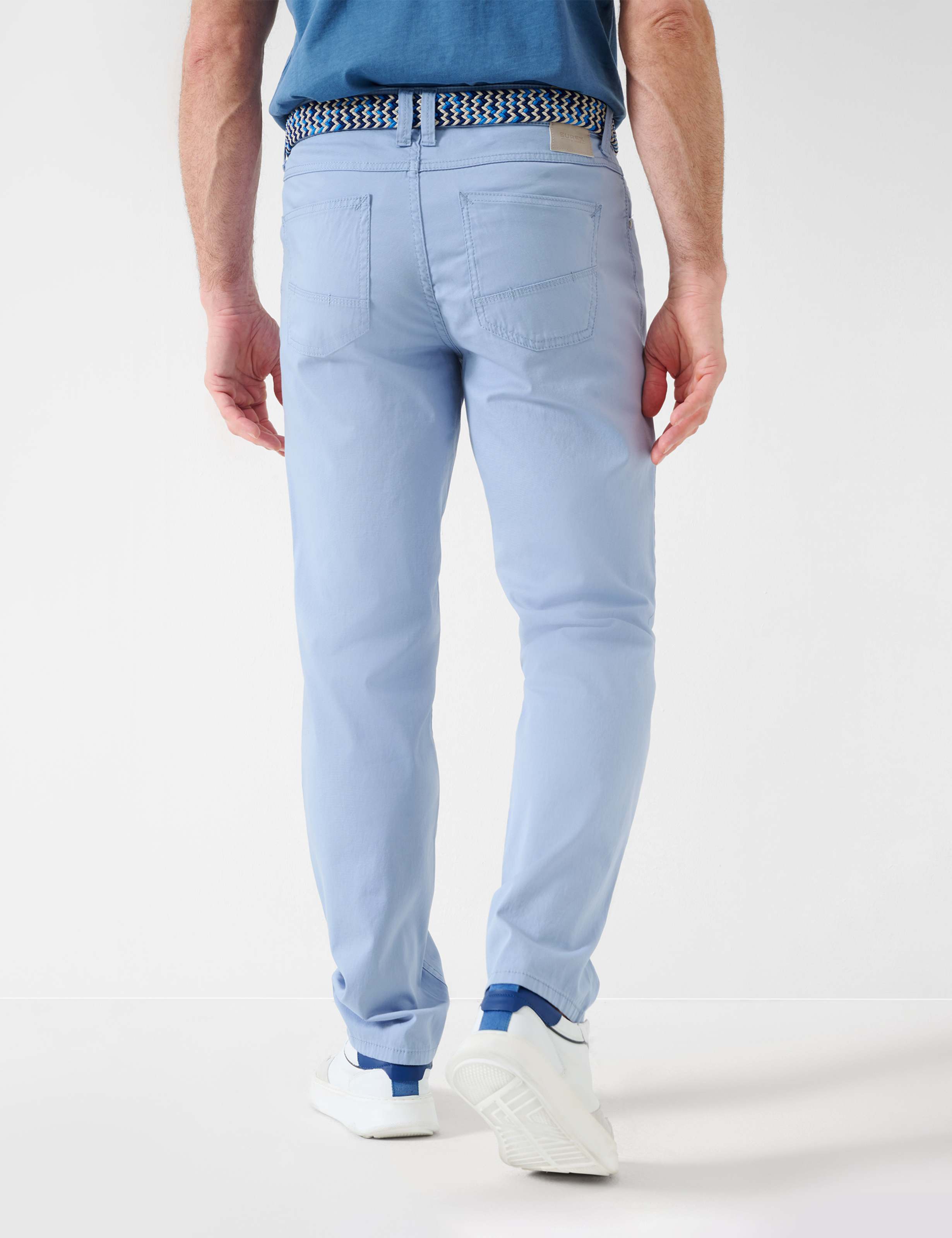 Herren Style LUKE Hellblau Regular Fit Model Rueck