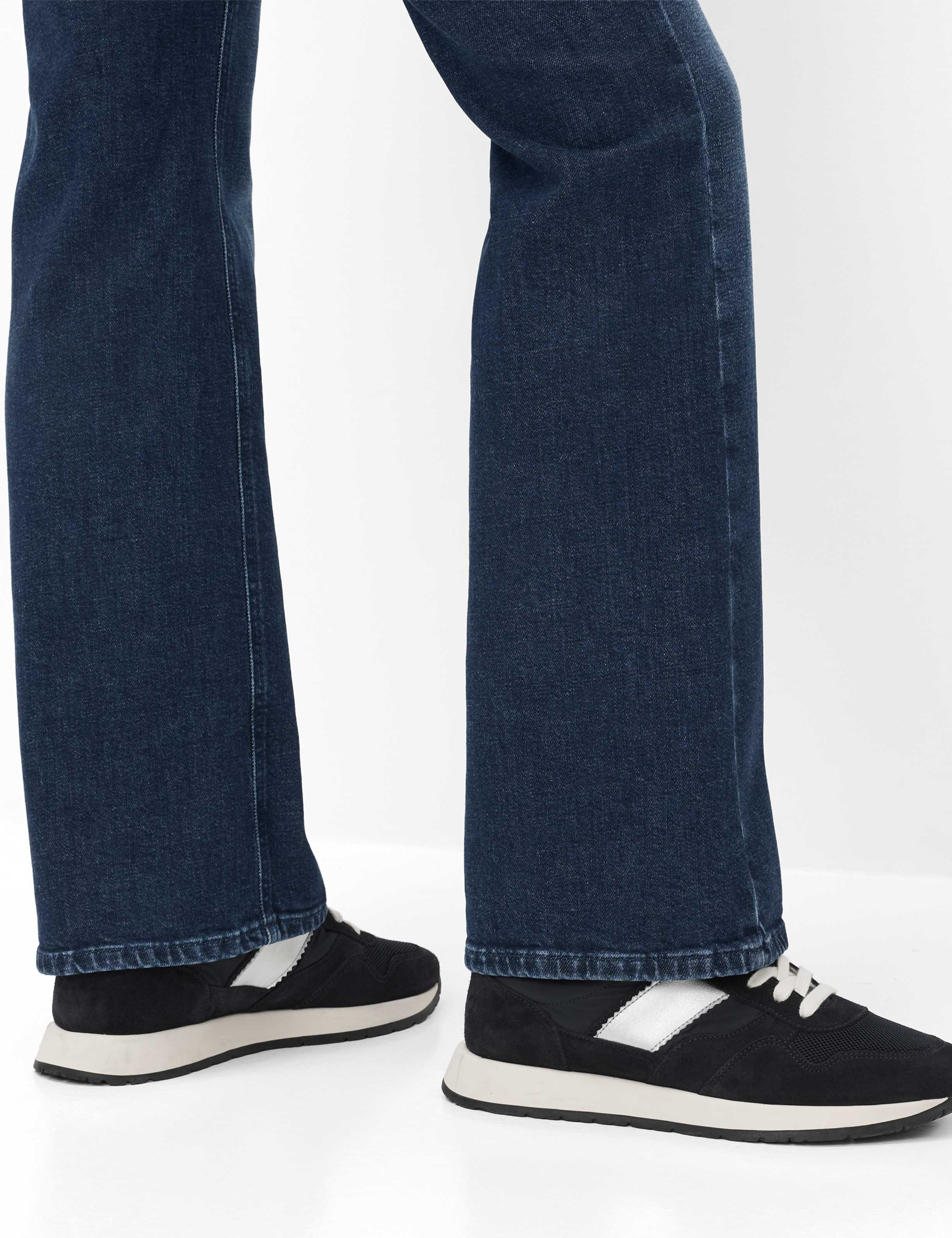 Women Style MARY Denim Blue Regular Fit Detail 2