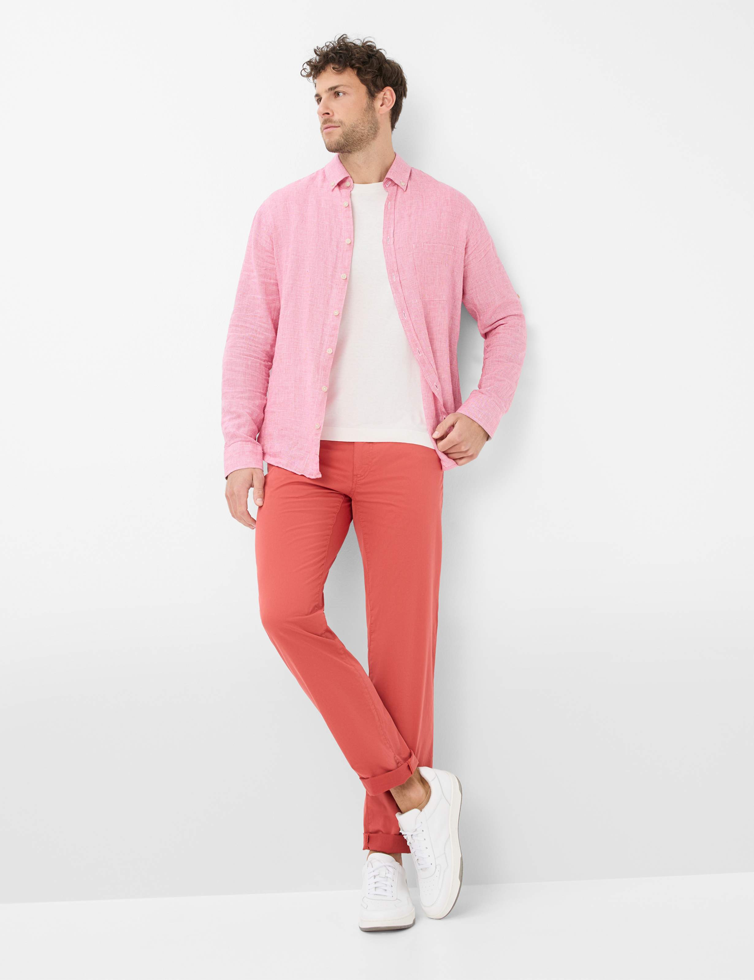 Herren Style CADIZ Rot Straight Fit Model Outfit