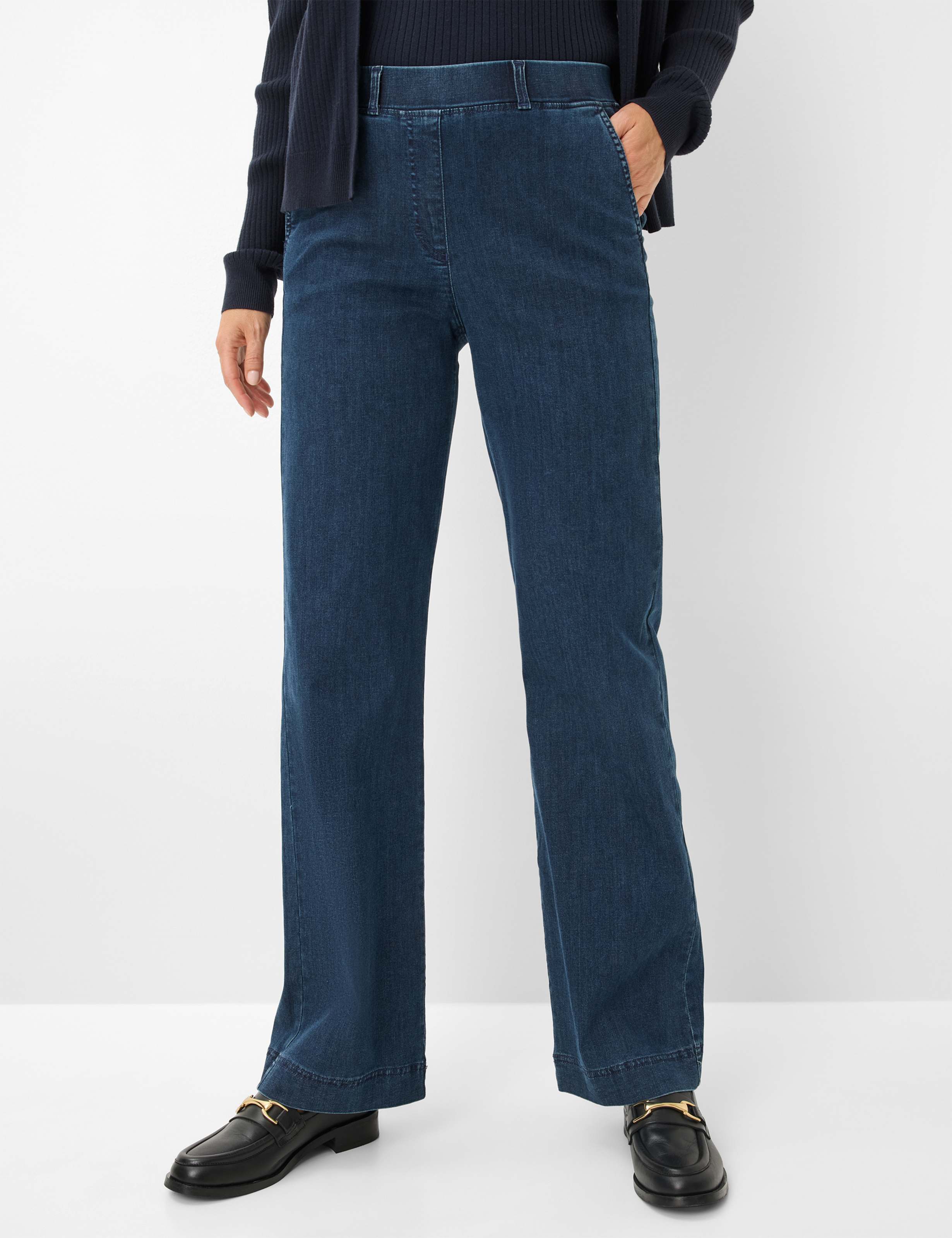 Blautöne, Damen, Style PAM FLARED, MODEL_FRONT_ISHOP