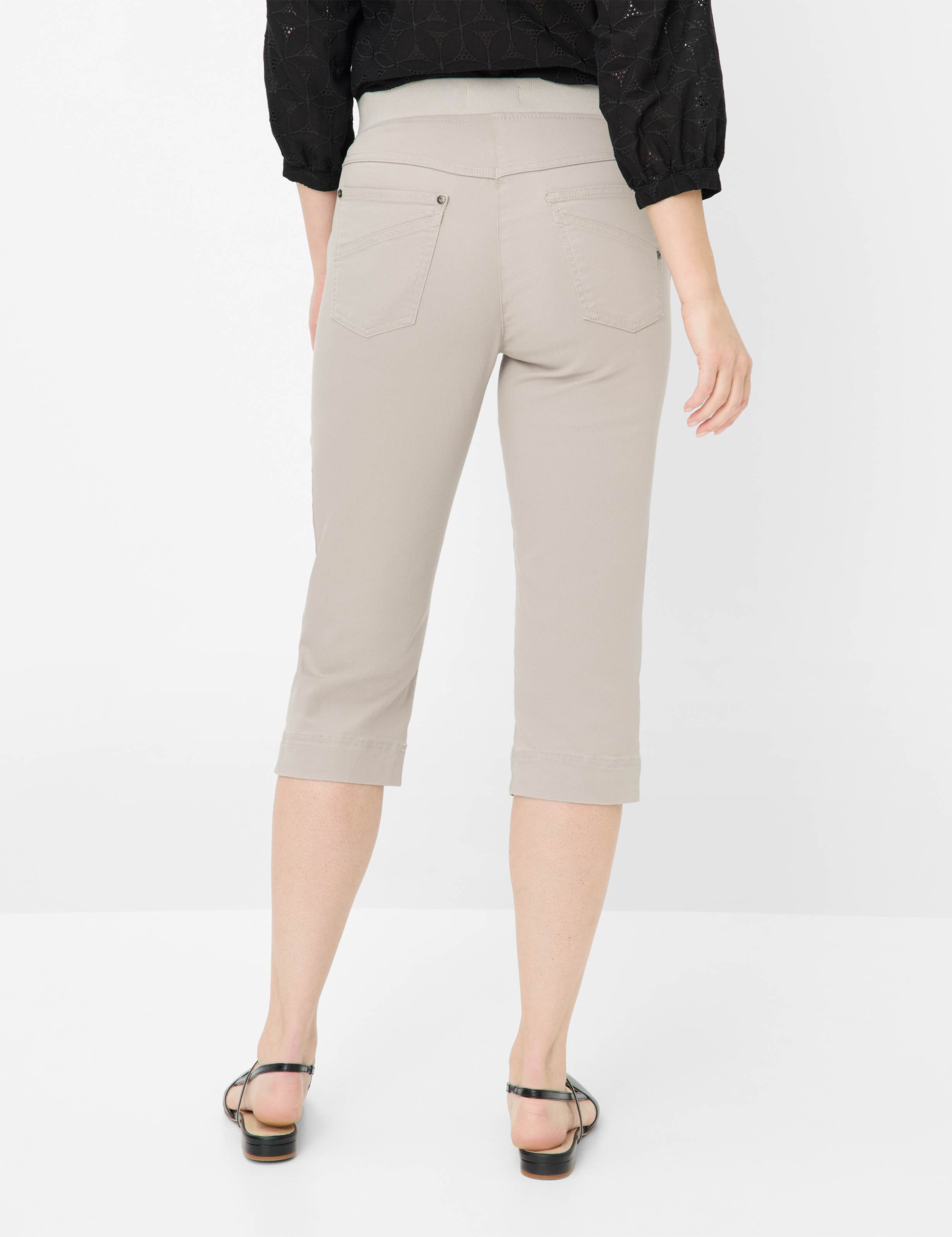 Damen Style CARINA CAPRI Denim Beige Comfort Plus Fit Model Rueck