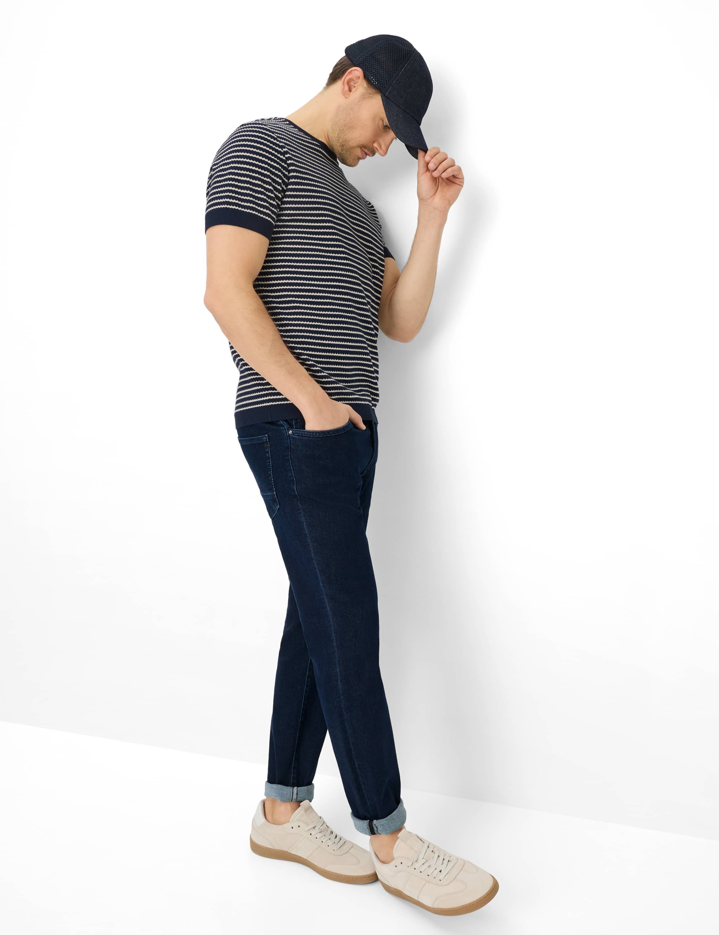 Herren Style TREVOR Dunkelblau  Model Outfit