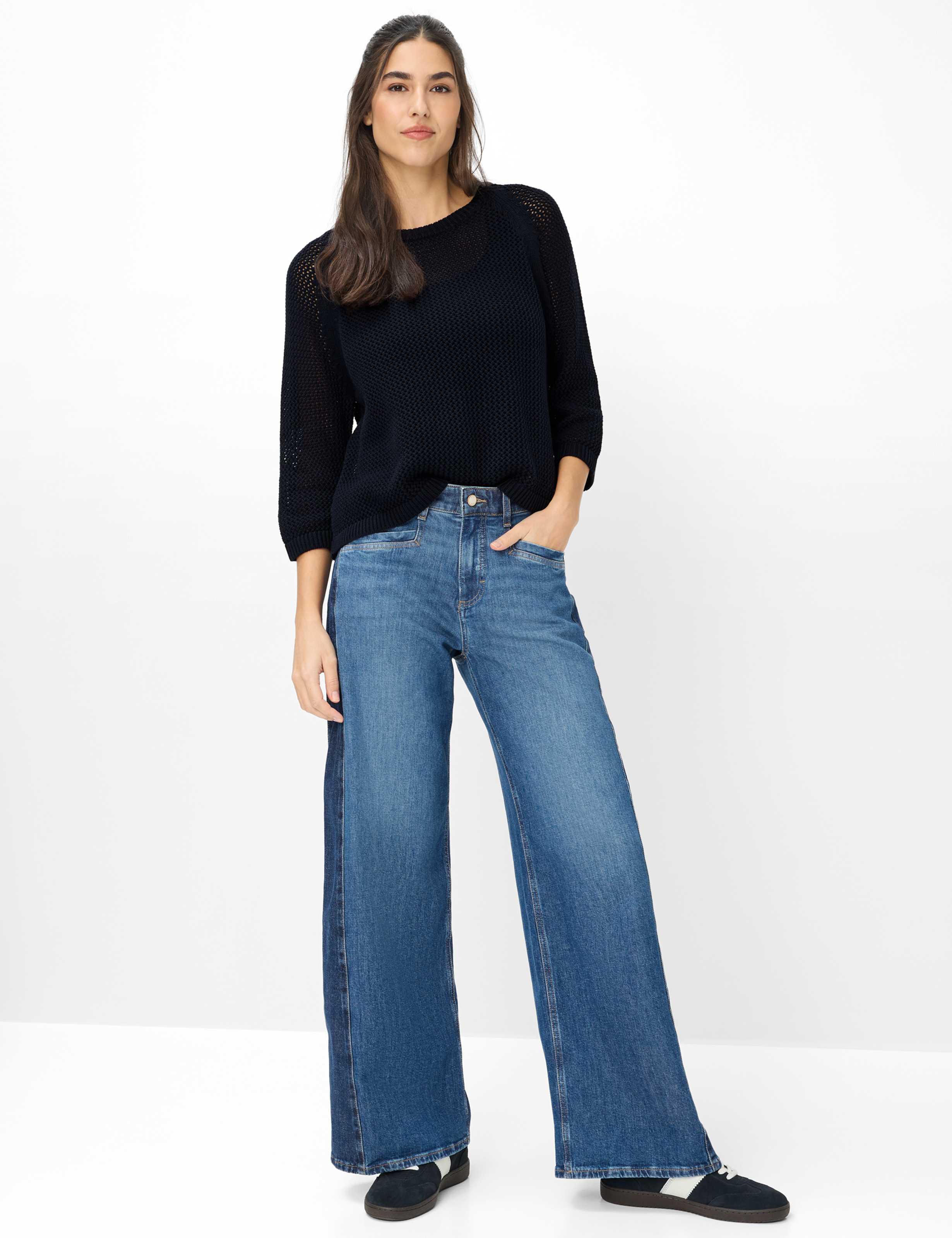 Damen Style NALA Dunkelblau  Model Outfit