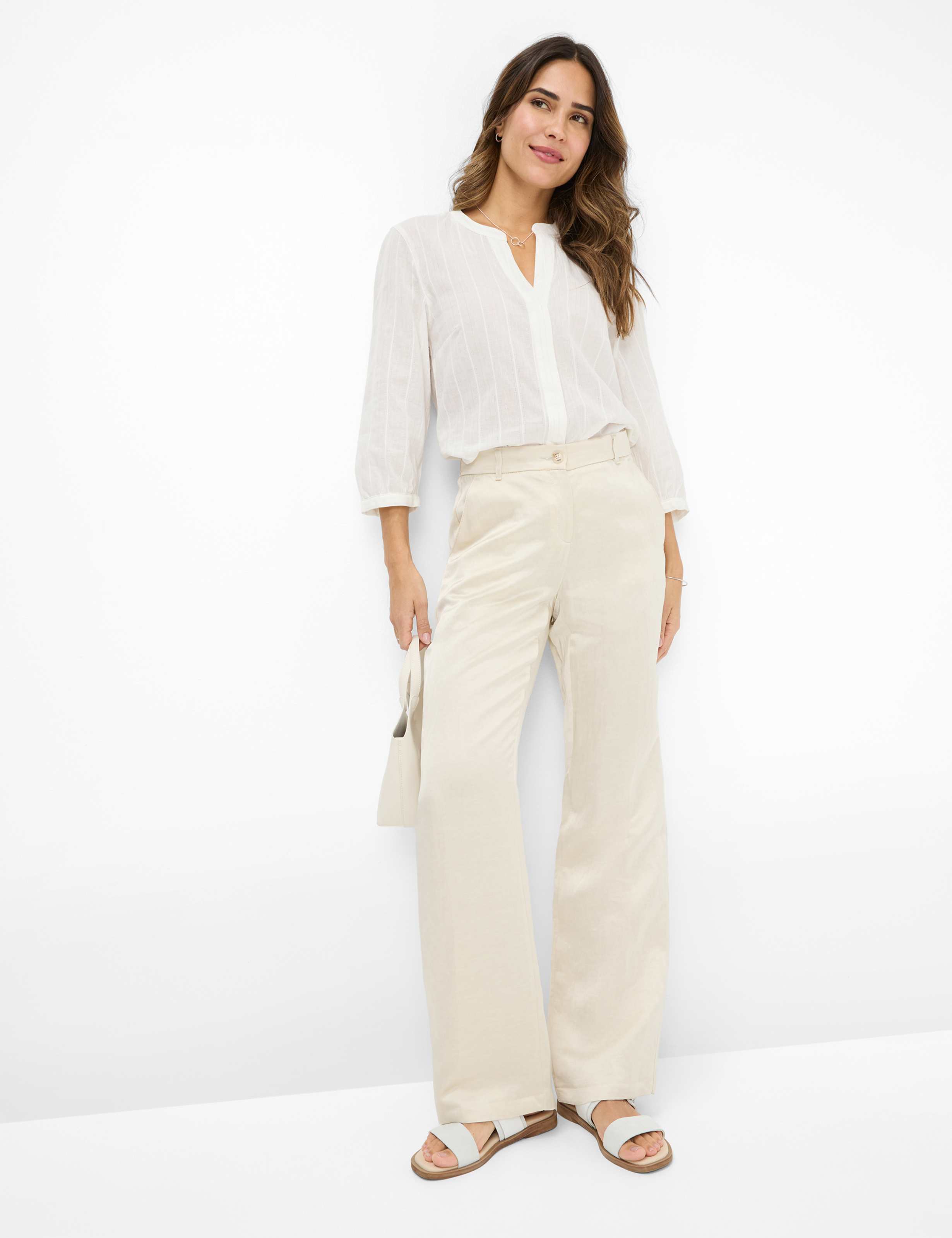 Damen Style VELIA Weiß  Model Outfit