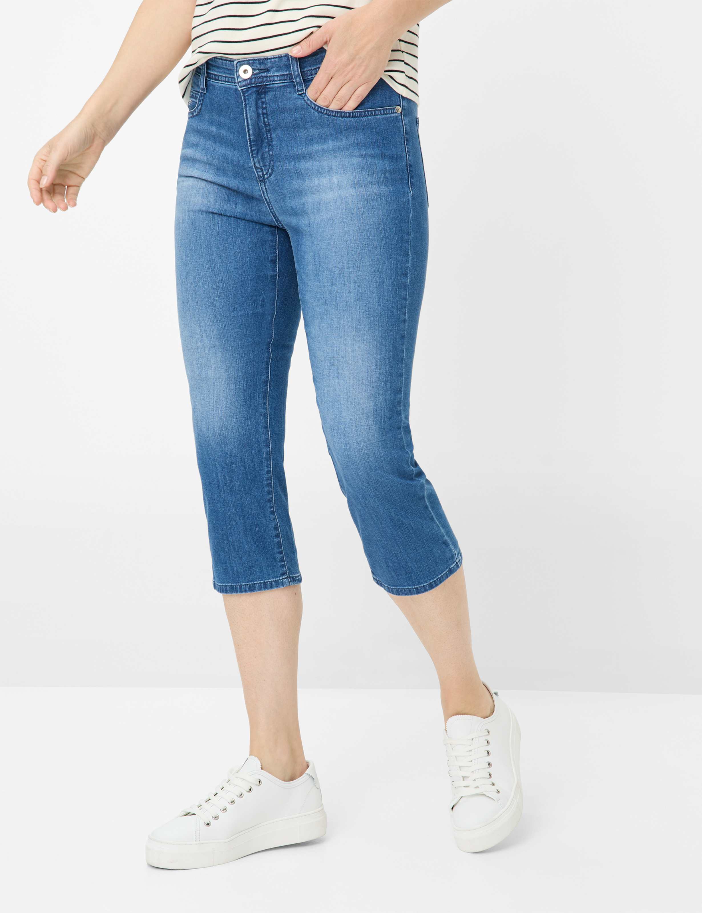 Shades of Blue, Women, Style MARY C, MODEL_FRONT_ISHOP