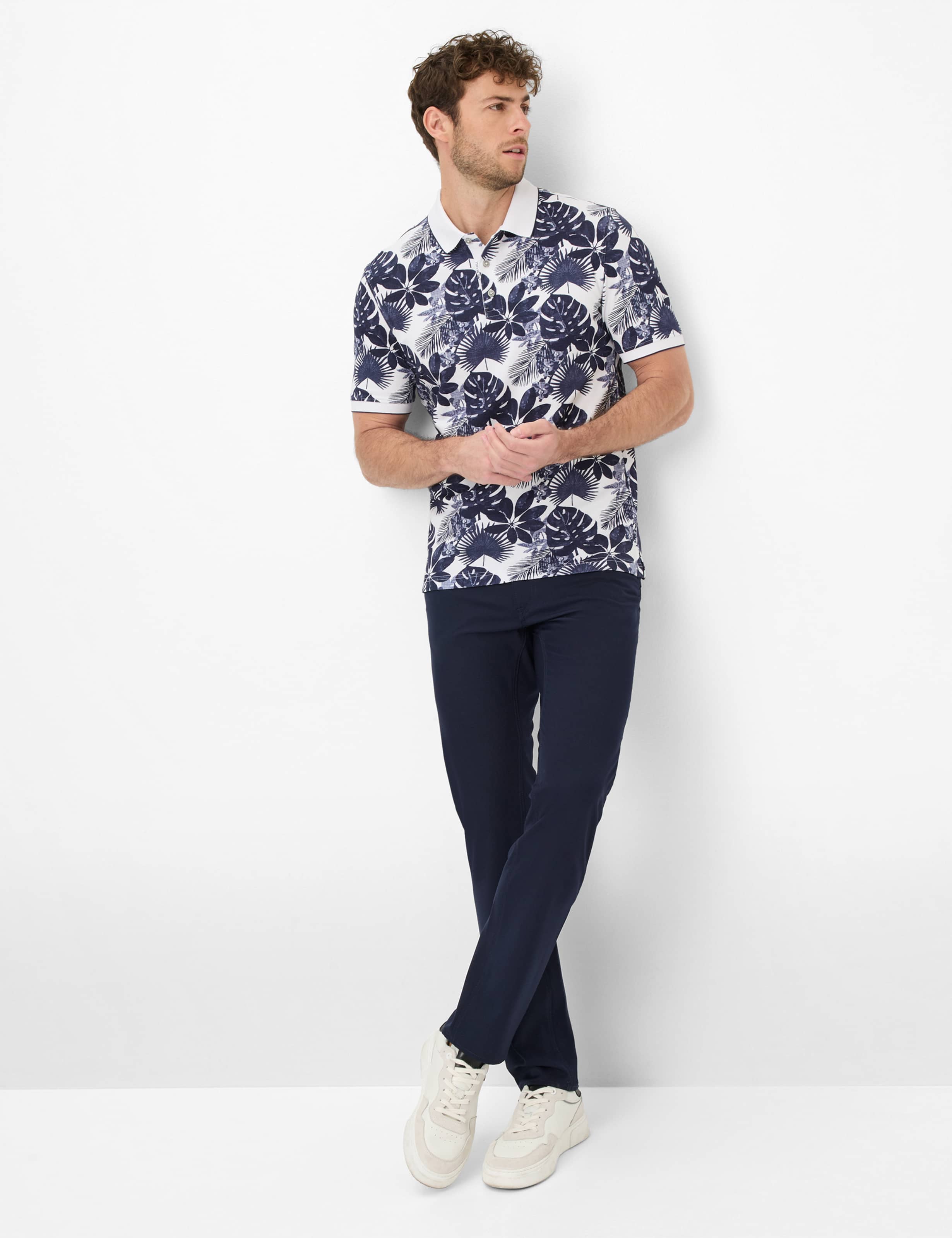 Herren Style PETE Dunkelblau  Model Outfit