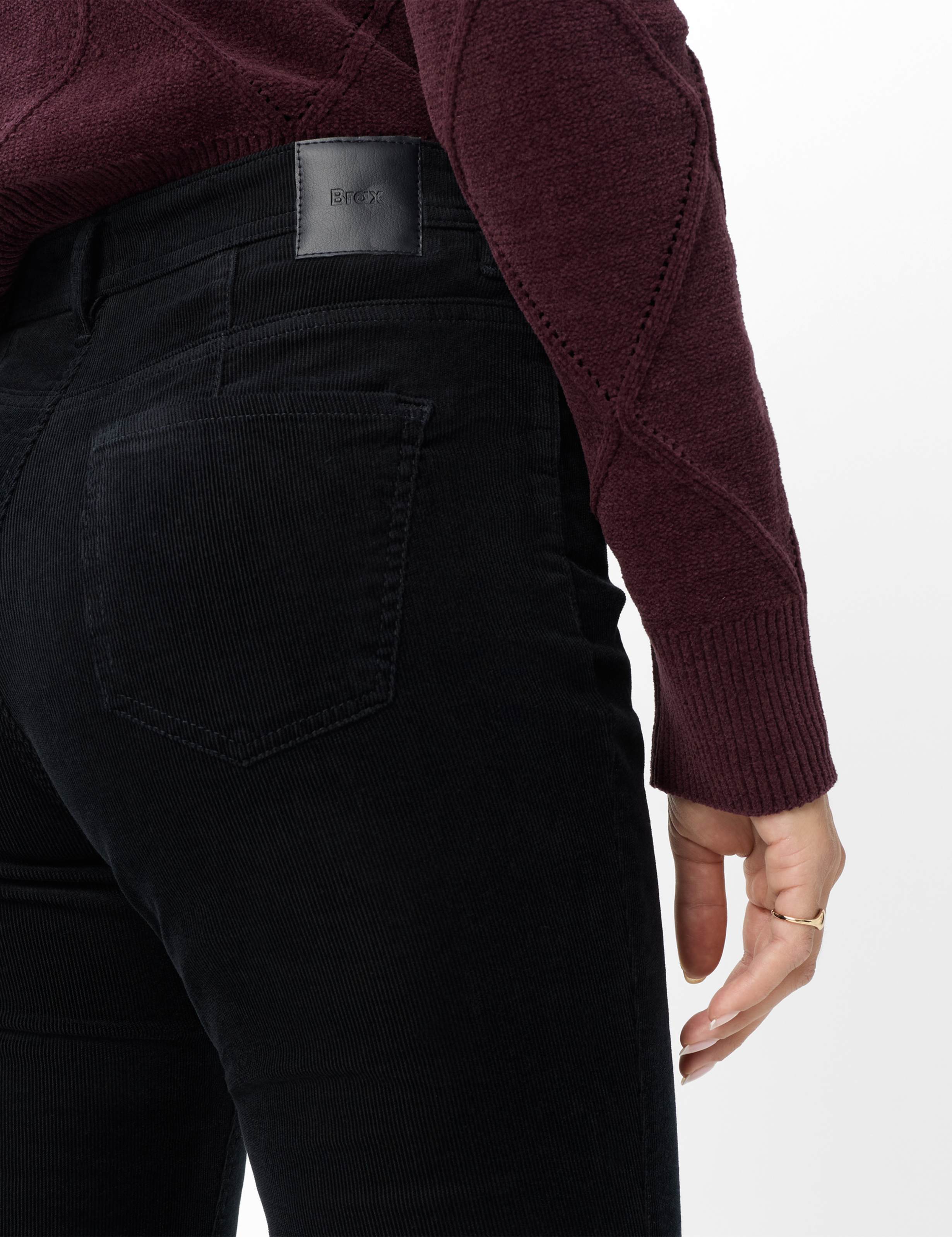 Women Style MARY Black Regular Fit Detail 2