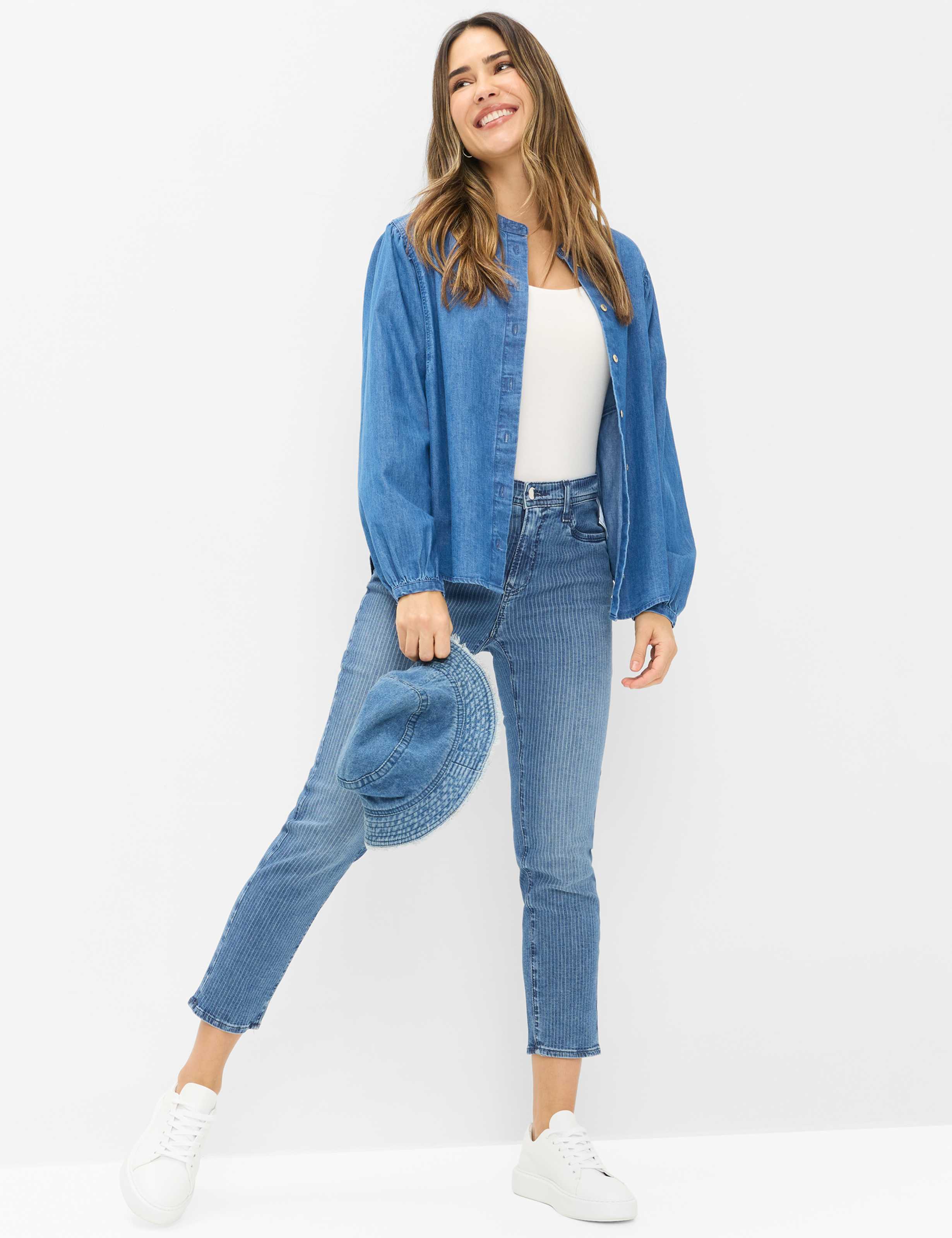 Femme Style MARY S Denim Bleu Regular Fit Tenue du mannequin