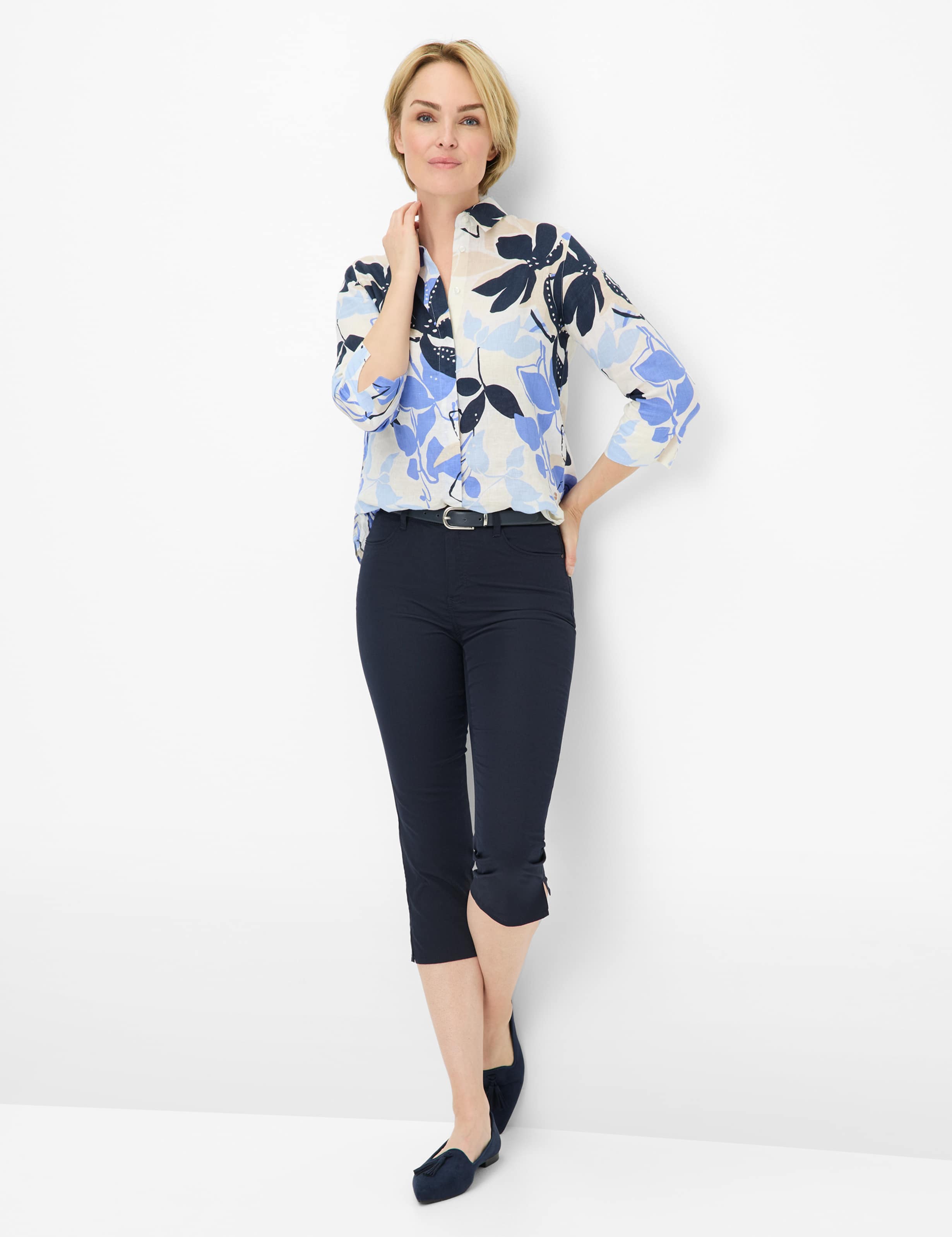 Damen Style MARY C Dunkelblau Regular Fit Model Outfit