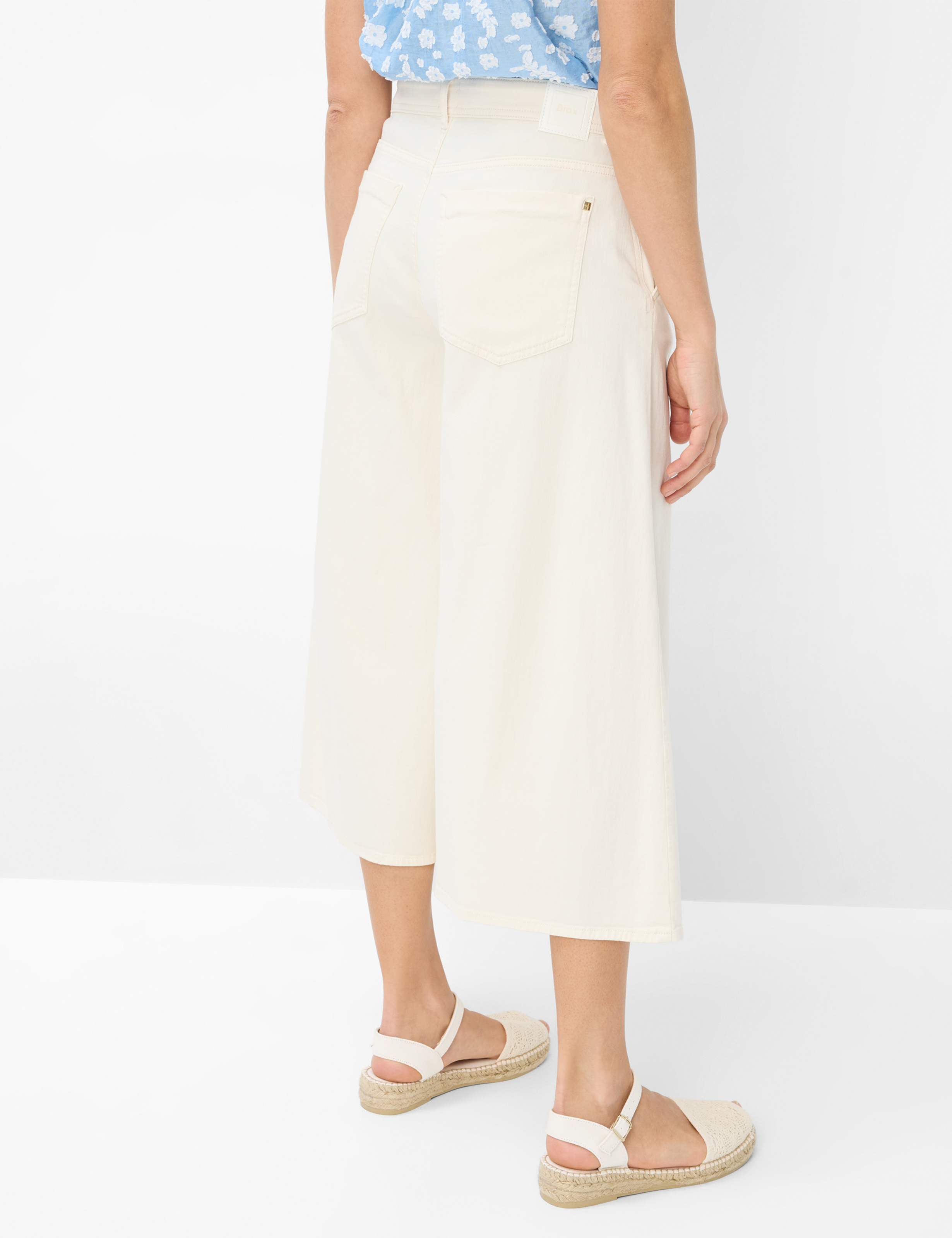 Women Style MELLI S Denim Cream White Wide Leg Model back