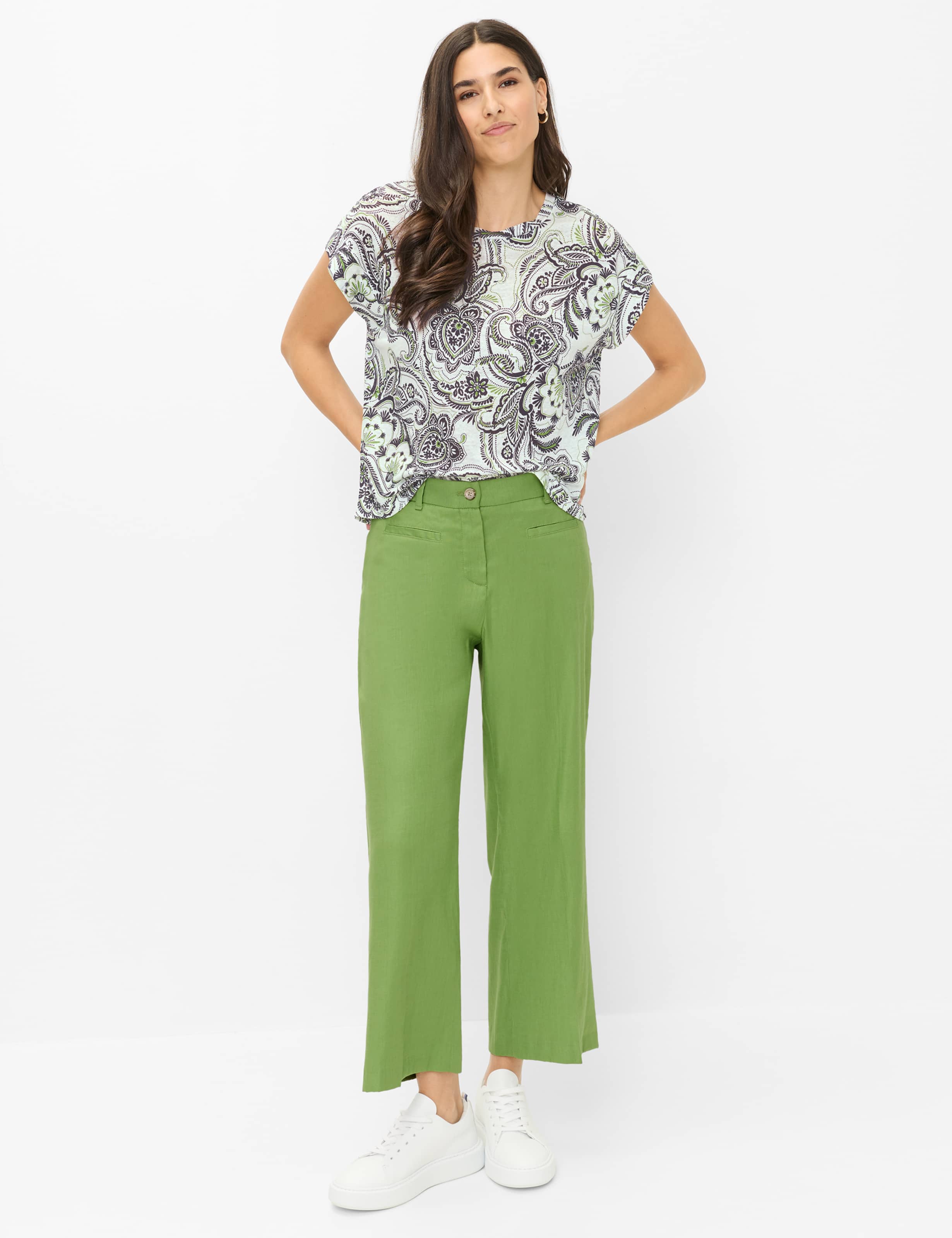 Damen Style MAINE S Grün Wide Leg Model Outfit