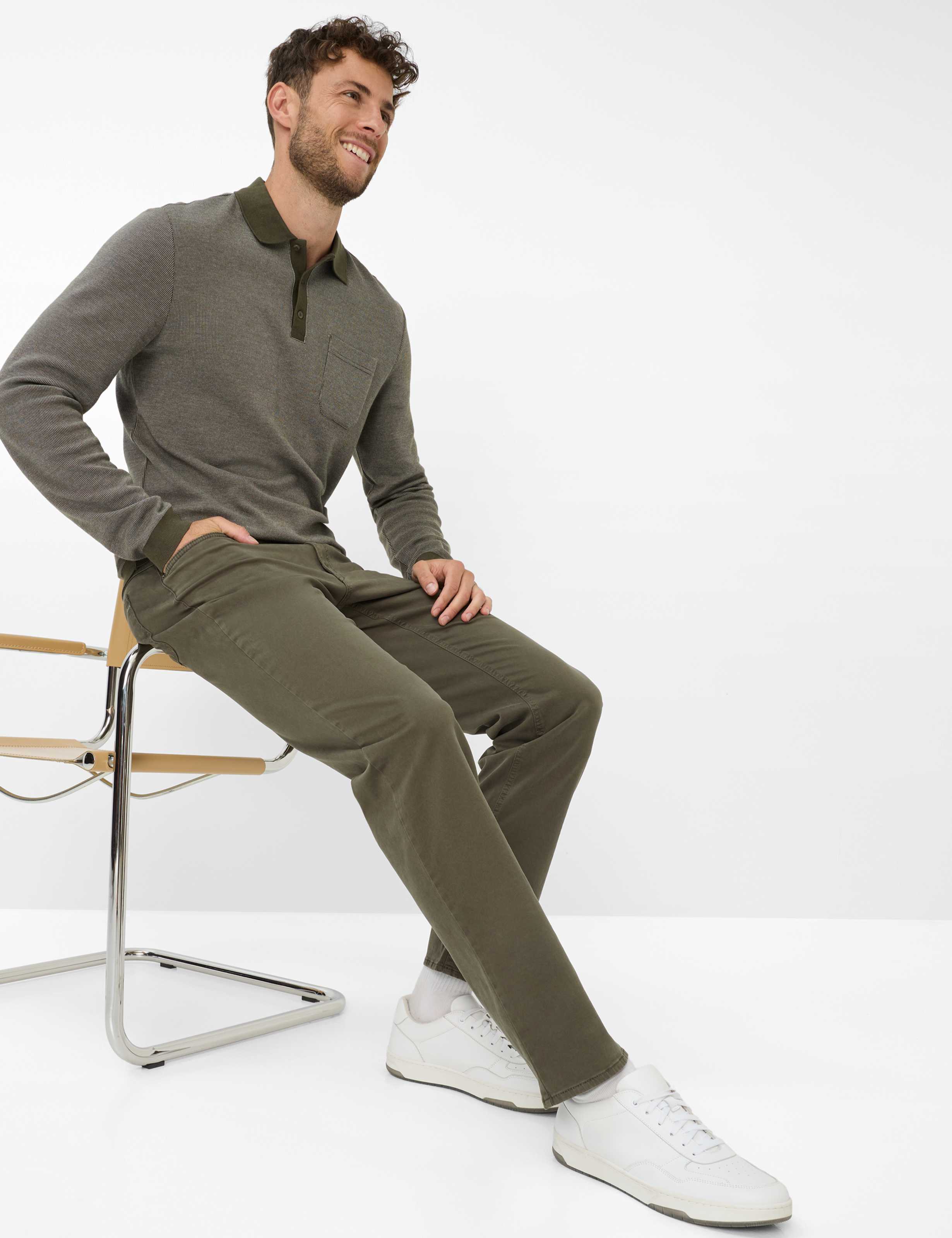 Herren Style COOPER Grün - Oliv Regular Fit Detail 1