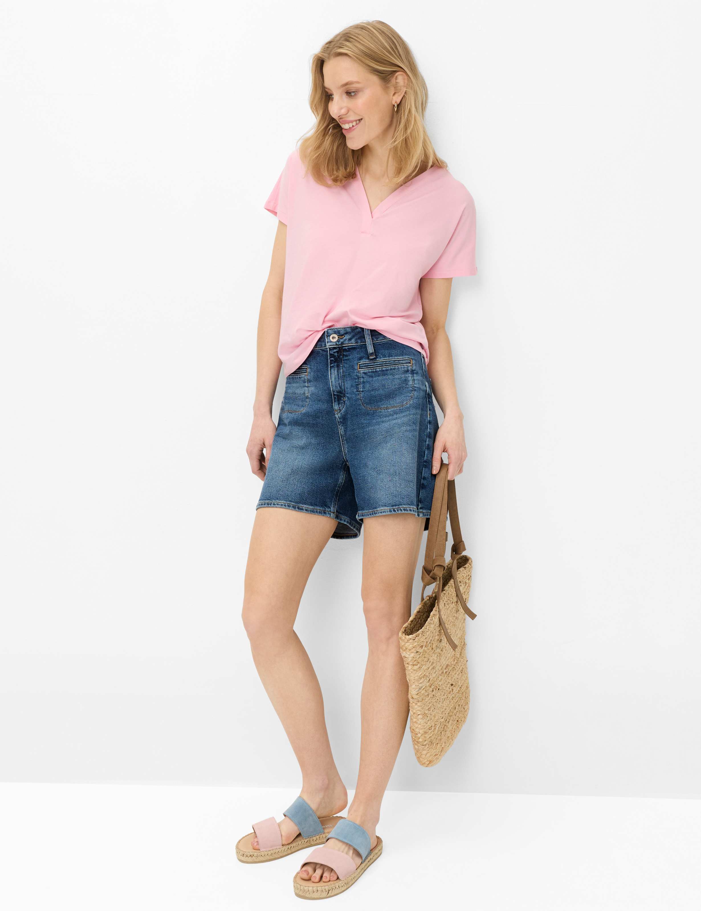 Femme Style CAELEN S Rose  Tenue du mannequin