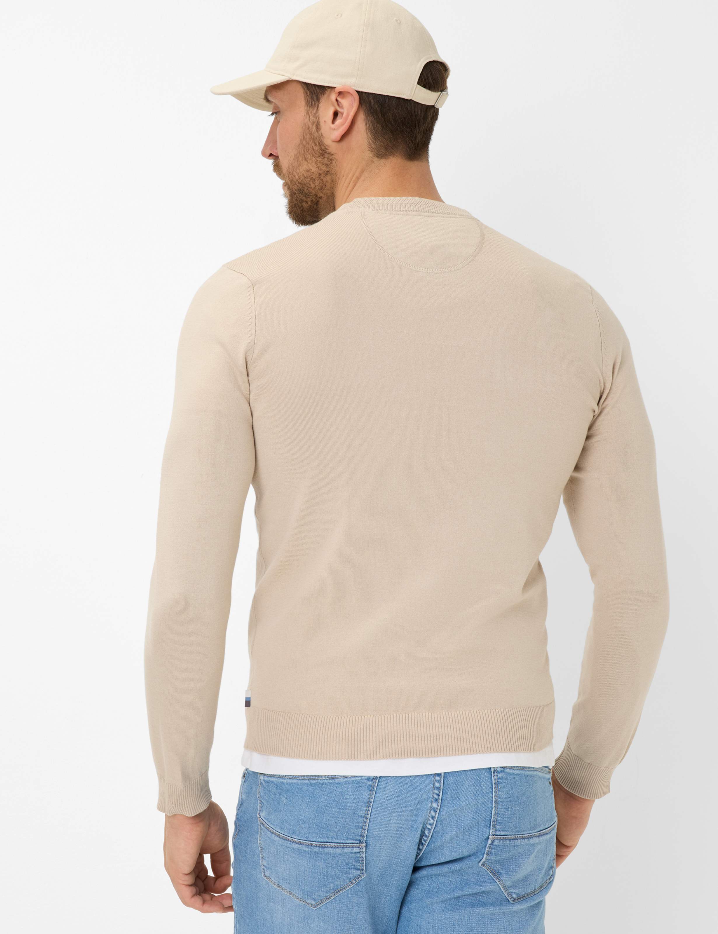 Men Style VICO Beige  Model back