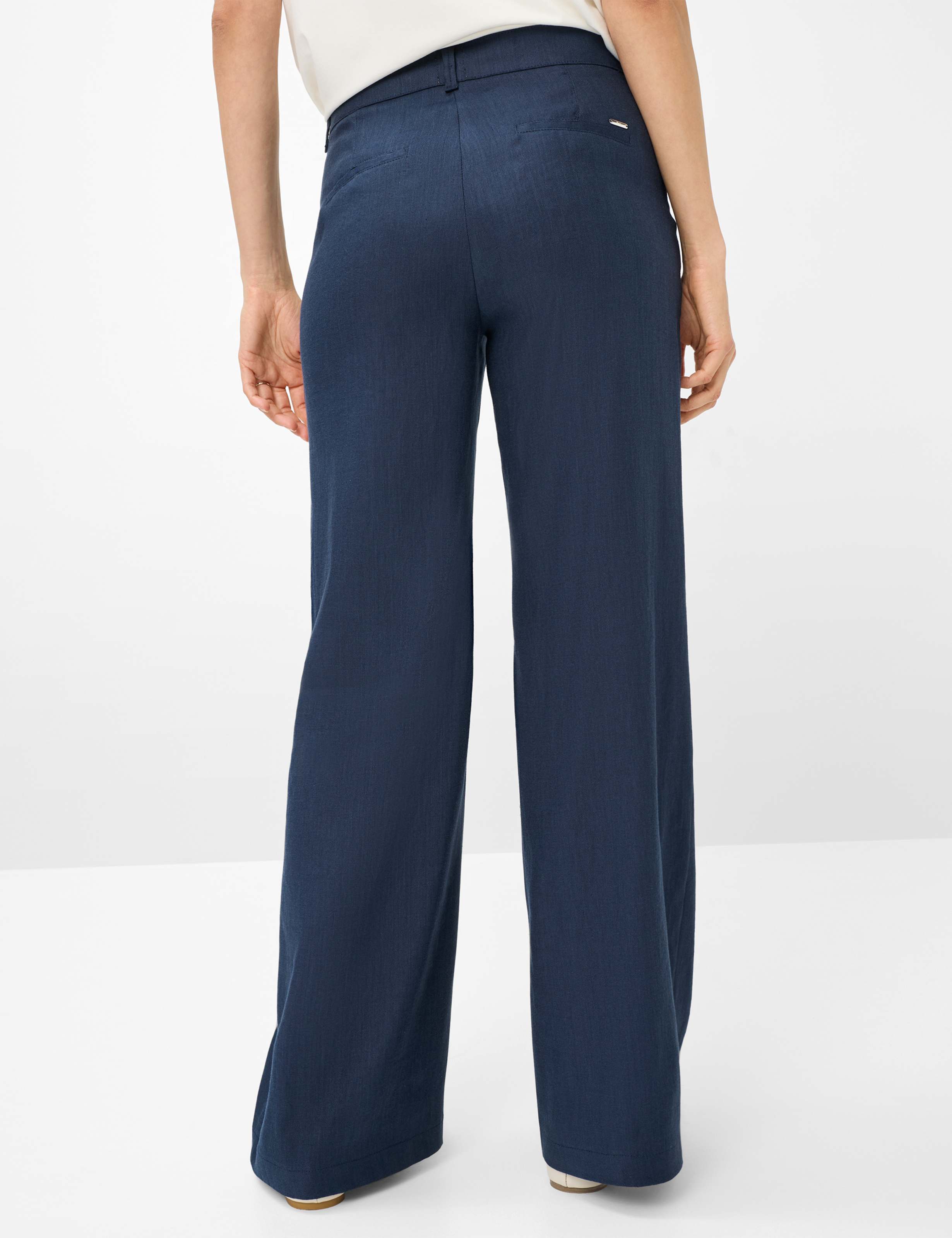 Damen Style MAINE Dunkelblau Wide Leg Model Rueck
