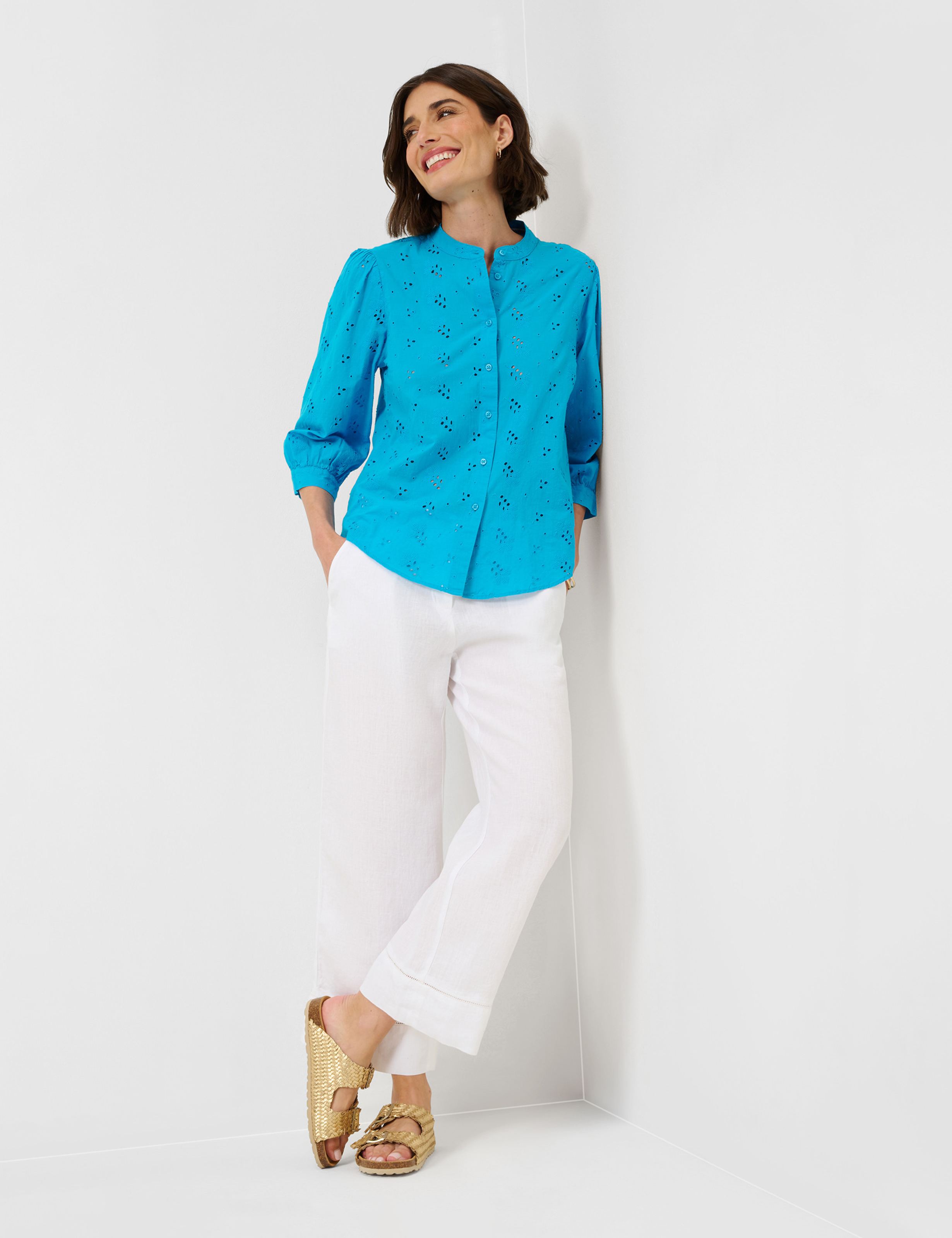 Women Style VELIA aqua  Model Outfit