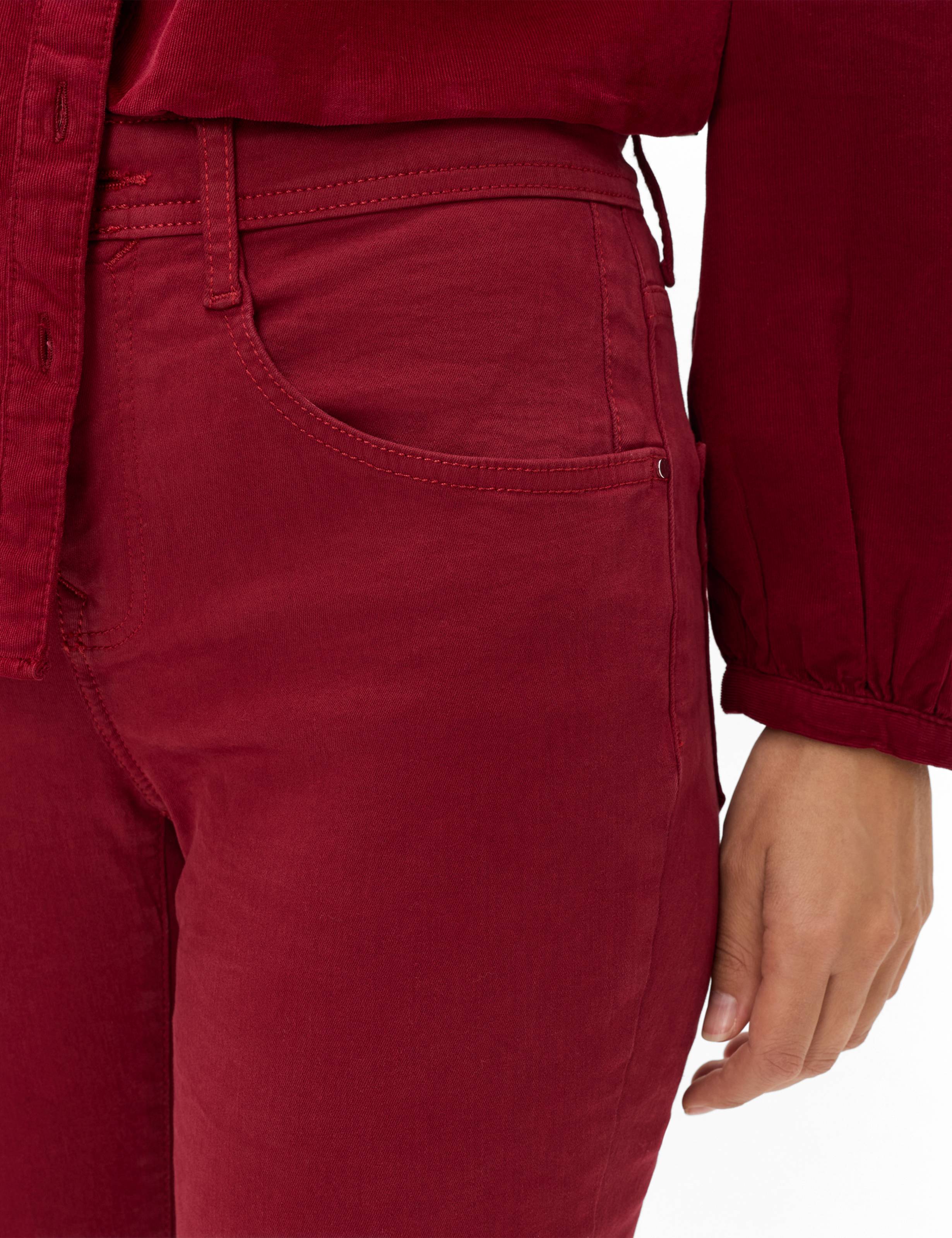 Femme Style MARY Denim Rouge Foncé Regular Fit Détail 2