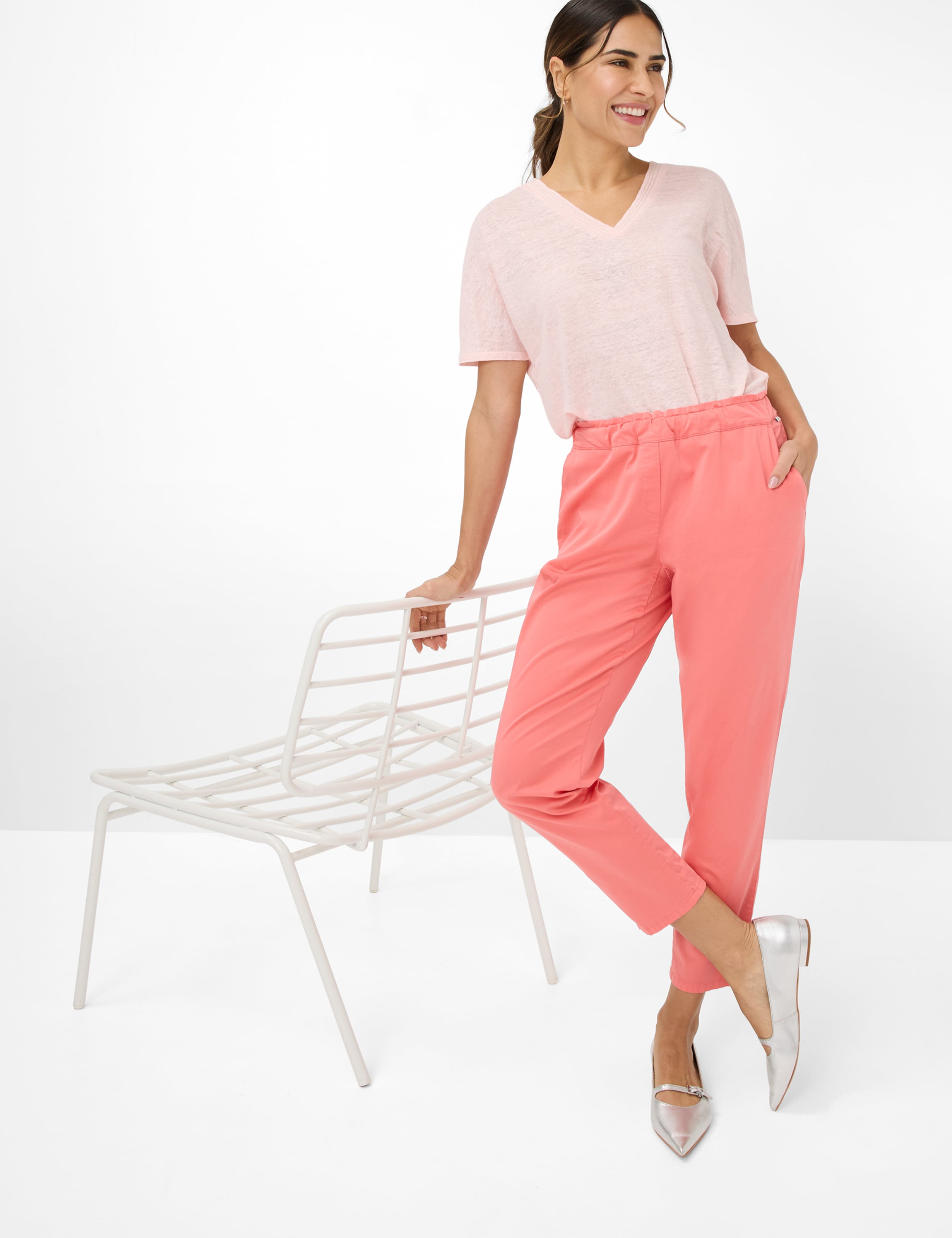Damen Style MONA S Hellrot Relaxed Fit Detail 1