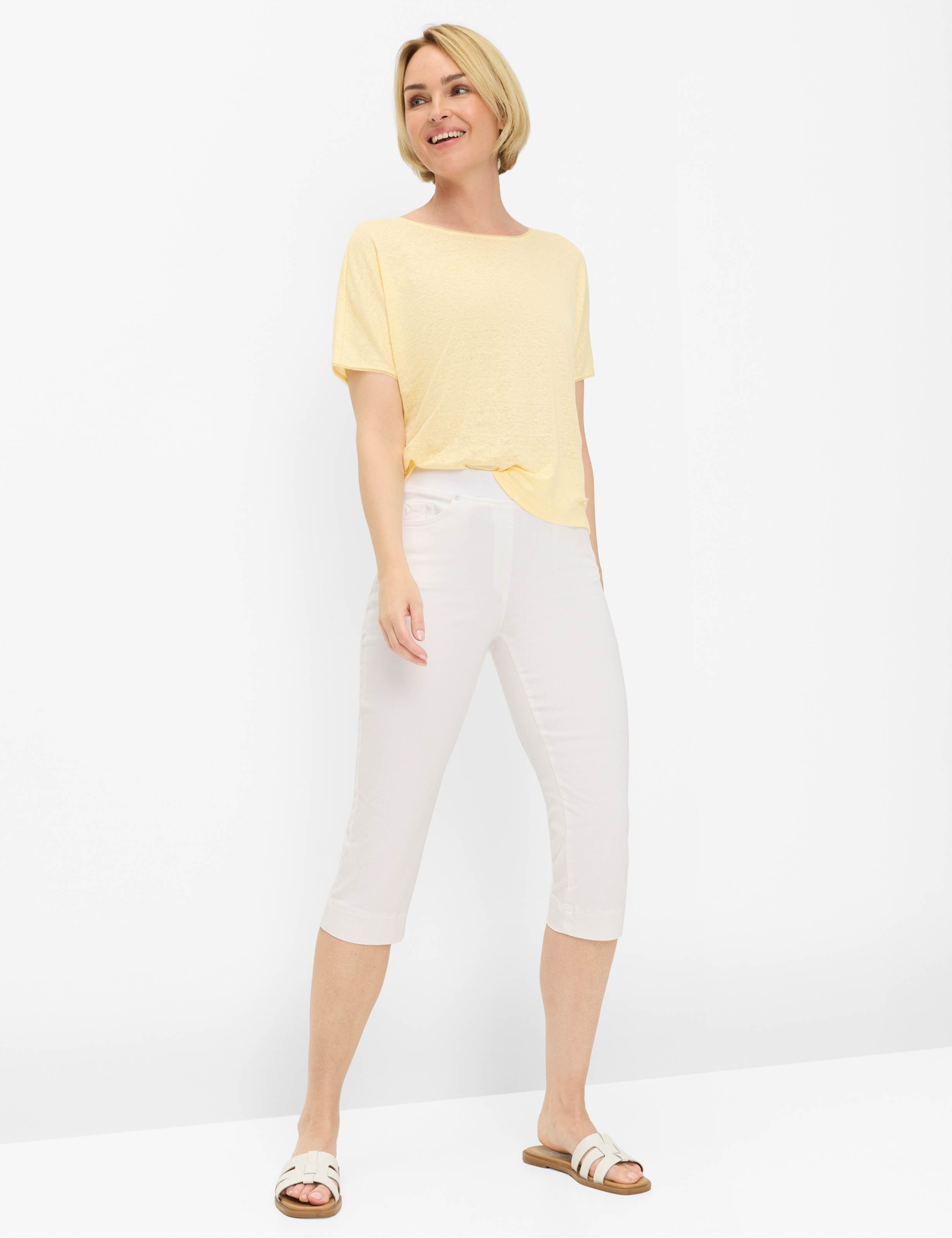 Dames Style PAMINA CAPRI Denim Wit Slim Fit Model outfit