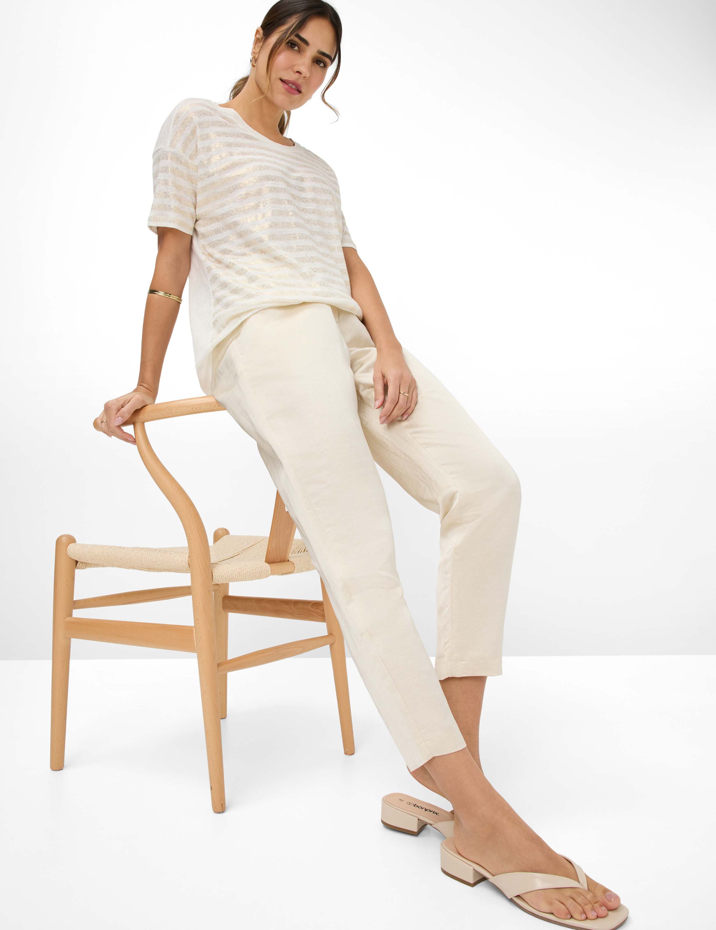 Damen Style MONA S Hellbeige Relaxed Fit Detail 1