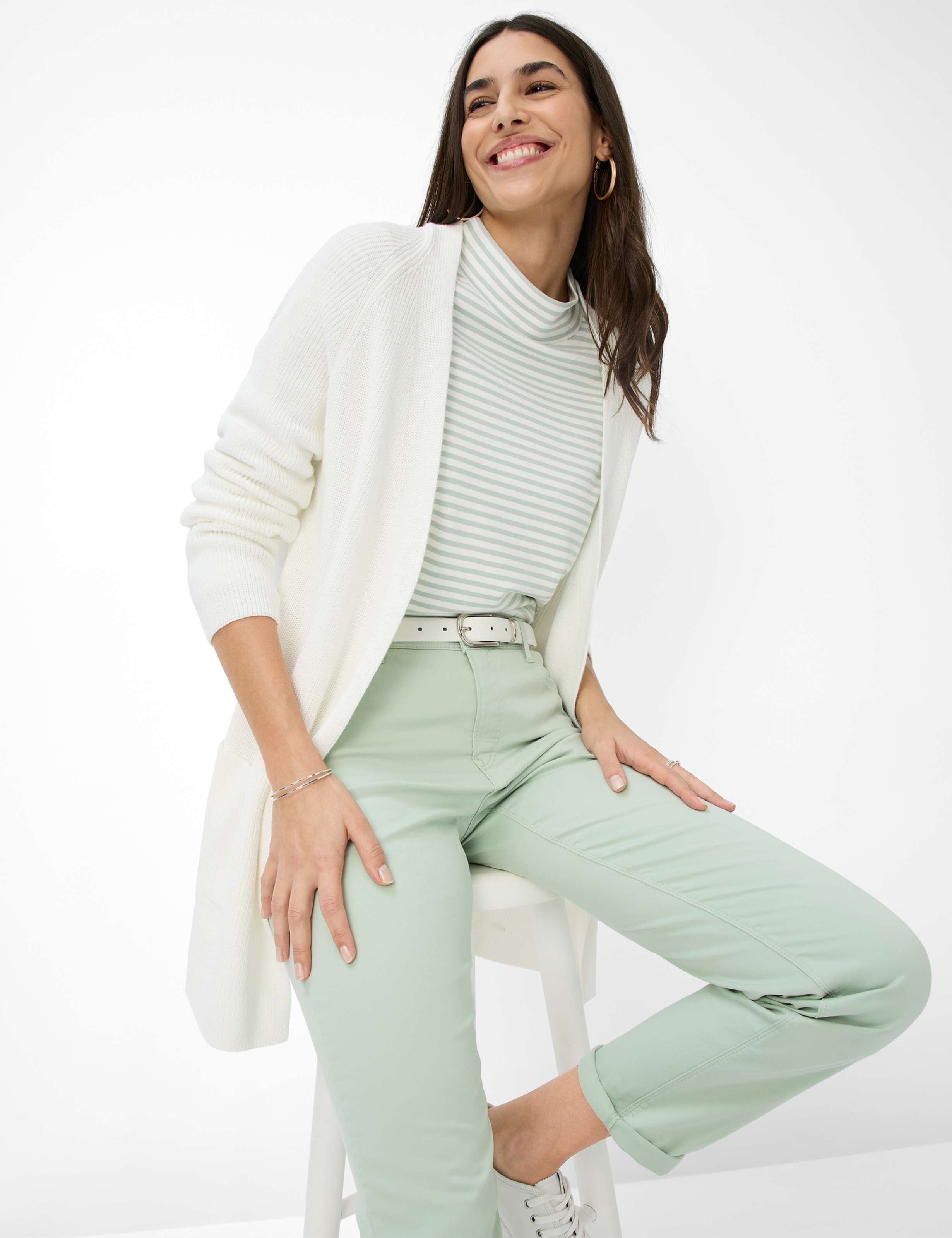 Damen Style CAROLA Hellgrün Feminine Fit Detail 1