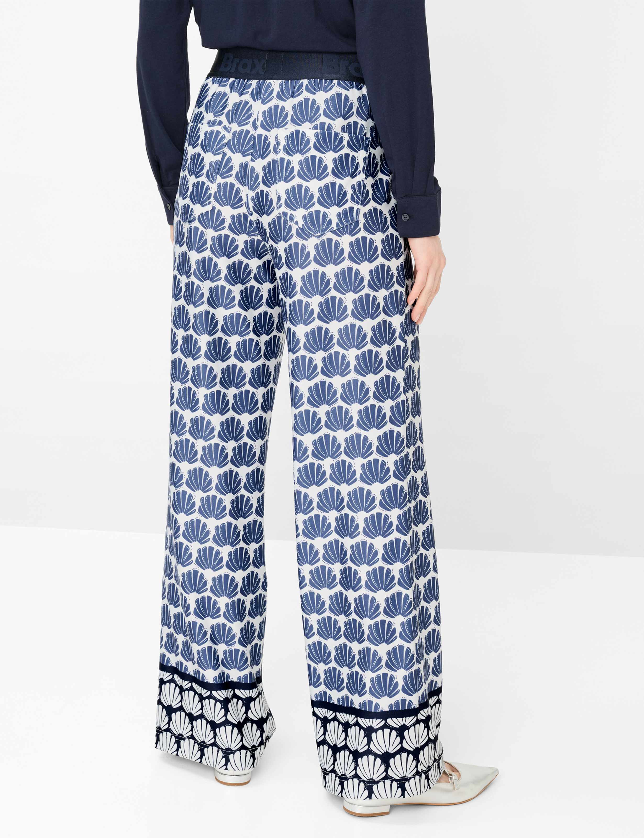 Blautöne, Damen, Style MAINE, MODEL_RUECK_ISHOP