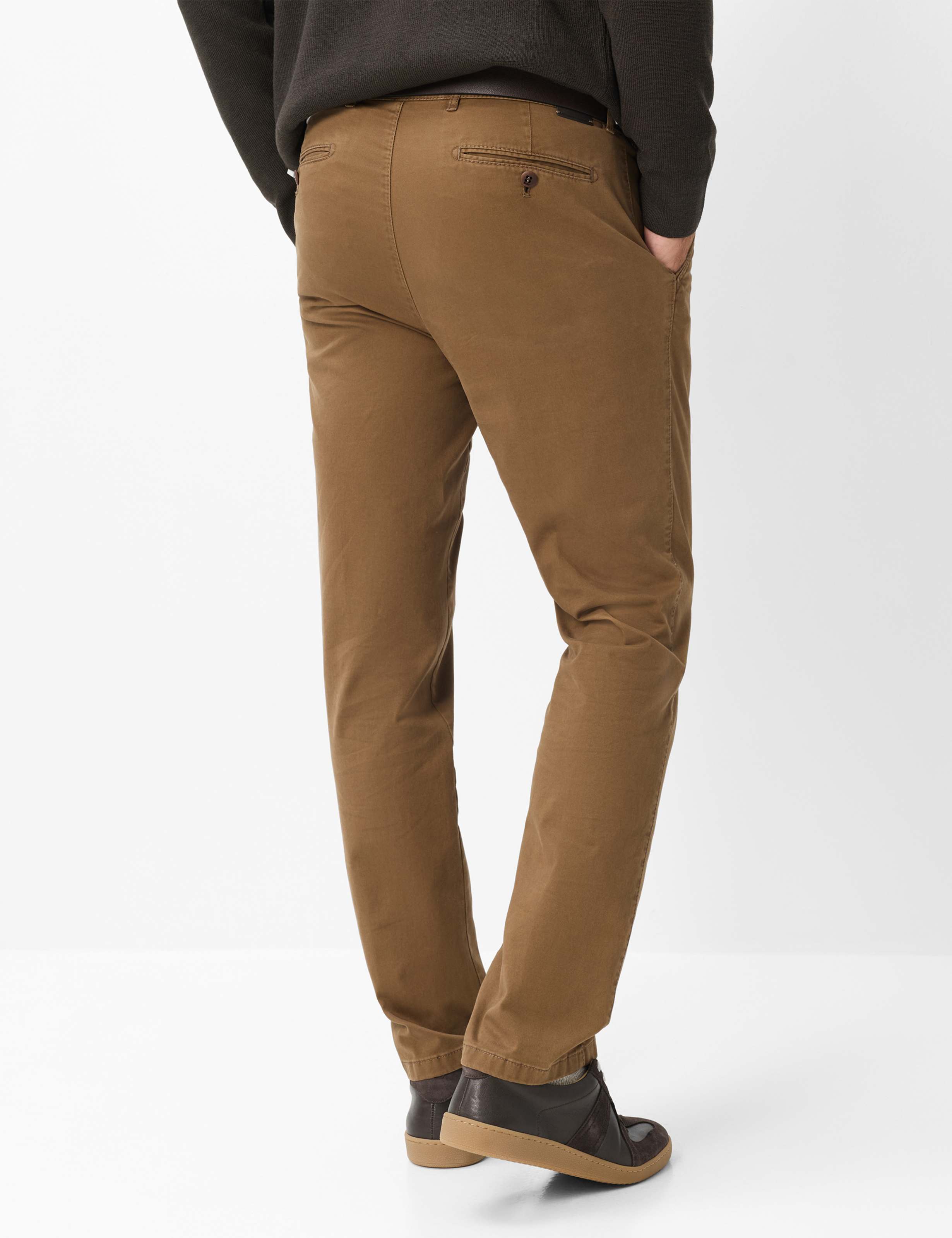 Shades of Brown, Men, Style EVEREST, MODEL_RUECK_ISHOP