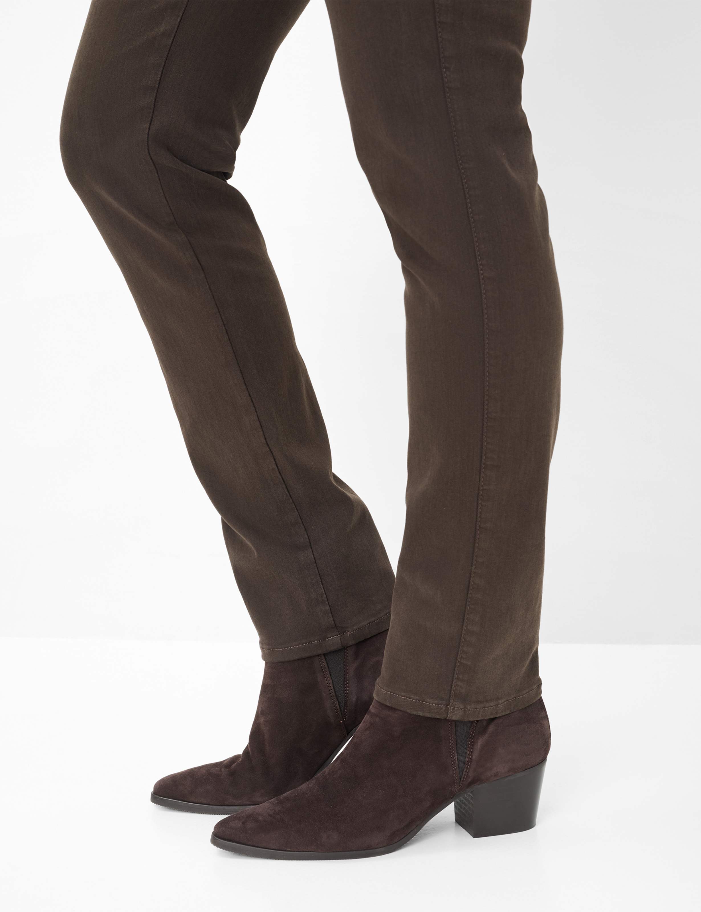 Damen Style CAROLA Denim Dunkelbraun Feminine Fit Detail 2