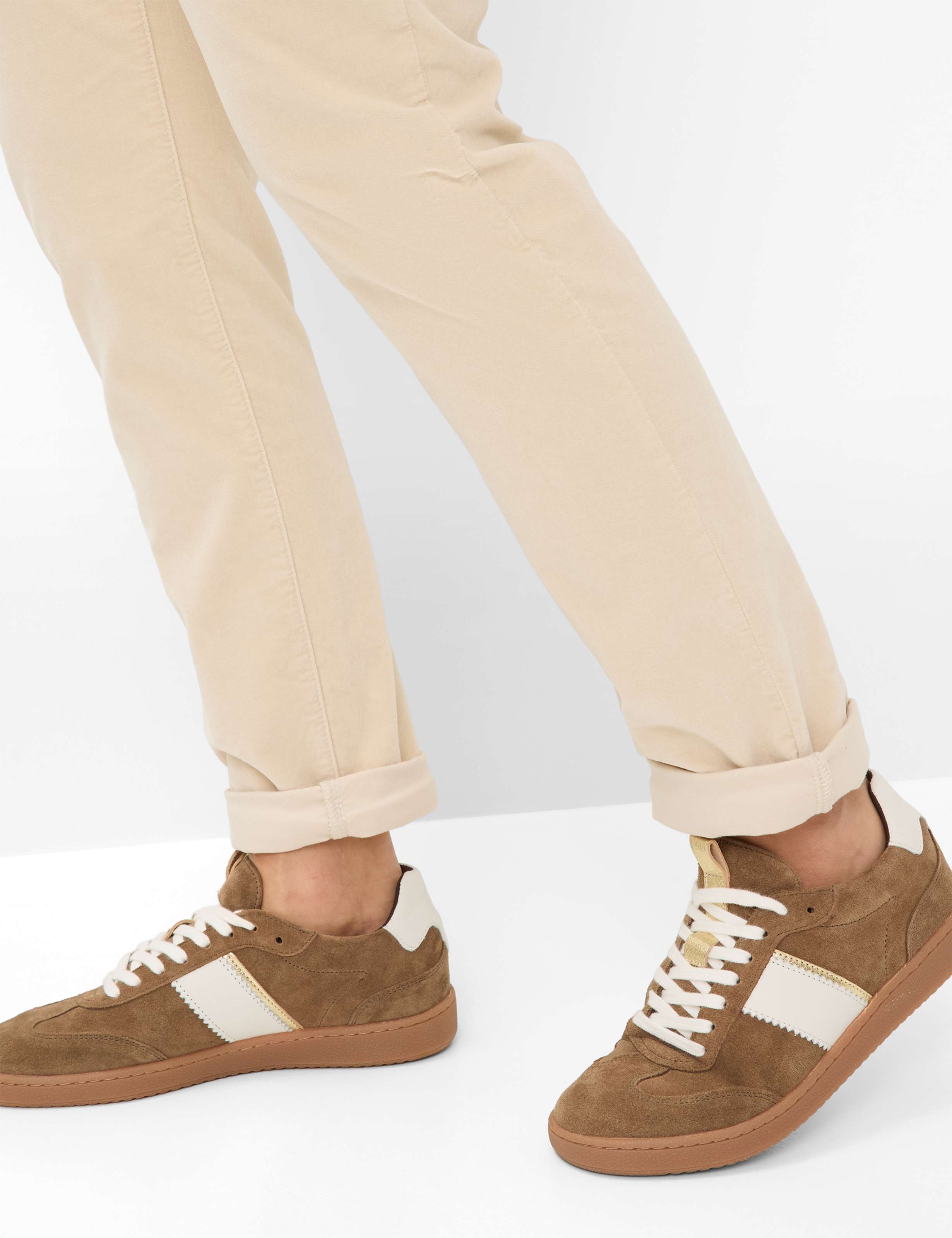Women Style MARY Cream White Regular Fit Detail 2