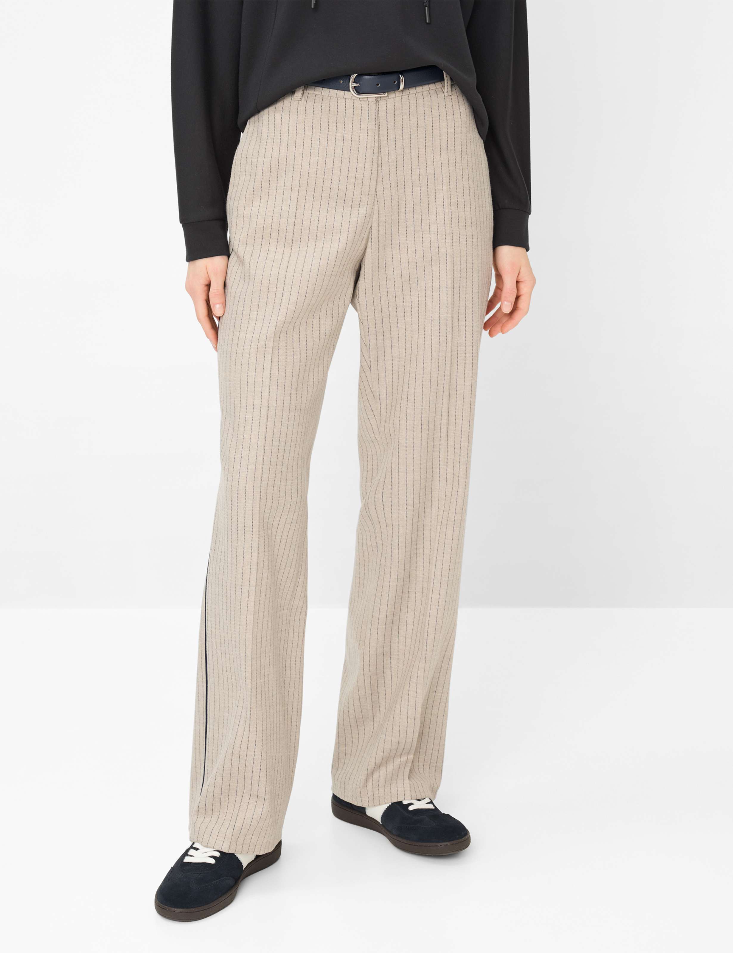 Tons de beige, Femme, Style MAINE, MODEL_FRONT_ISHOP