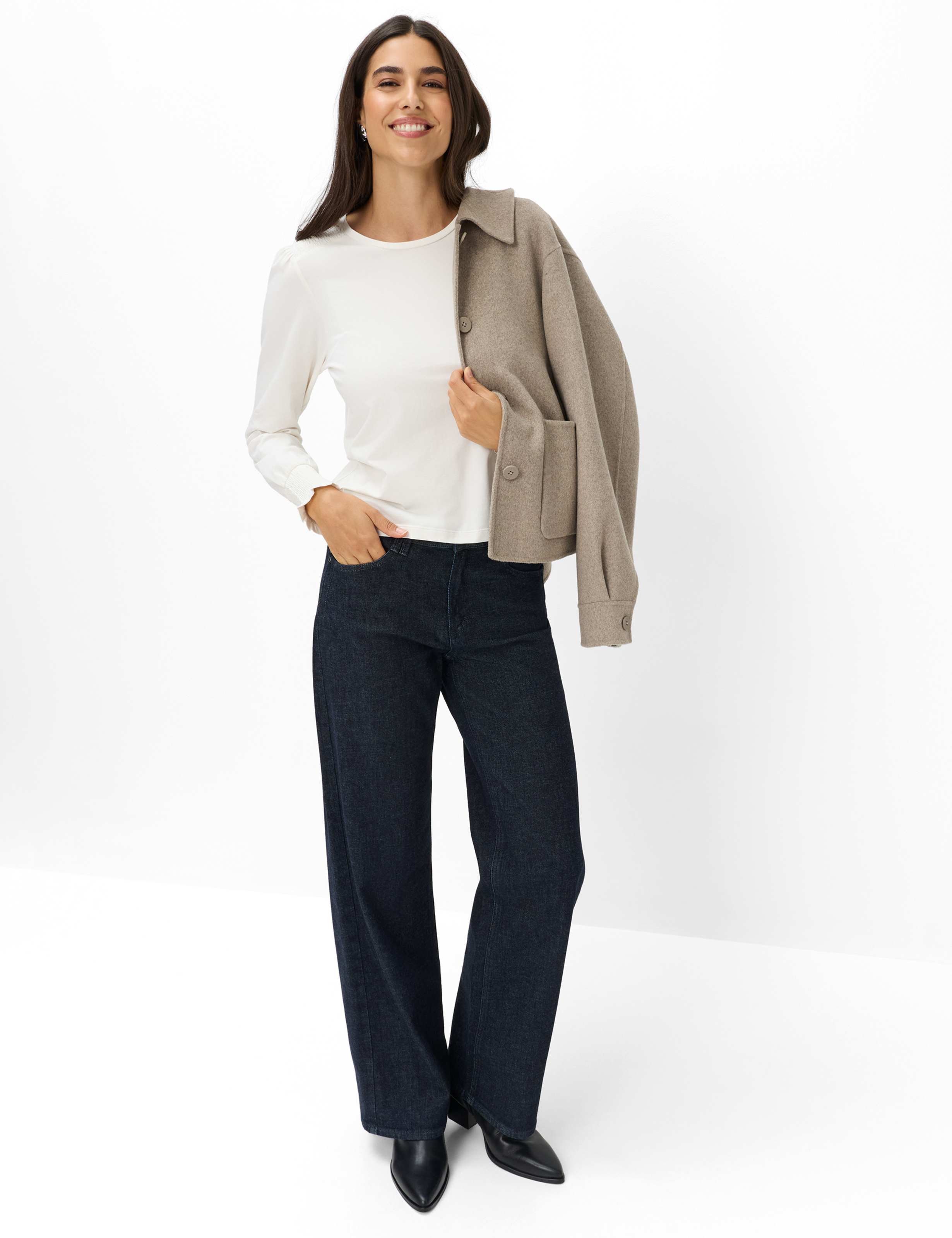 Damen Style CAITLIN L Cremeweiß  Model Outfit