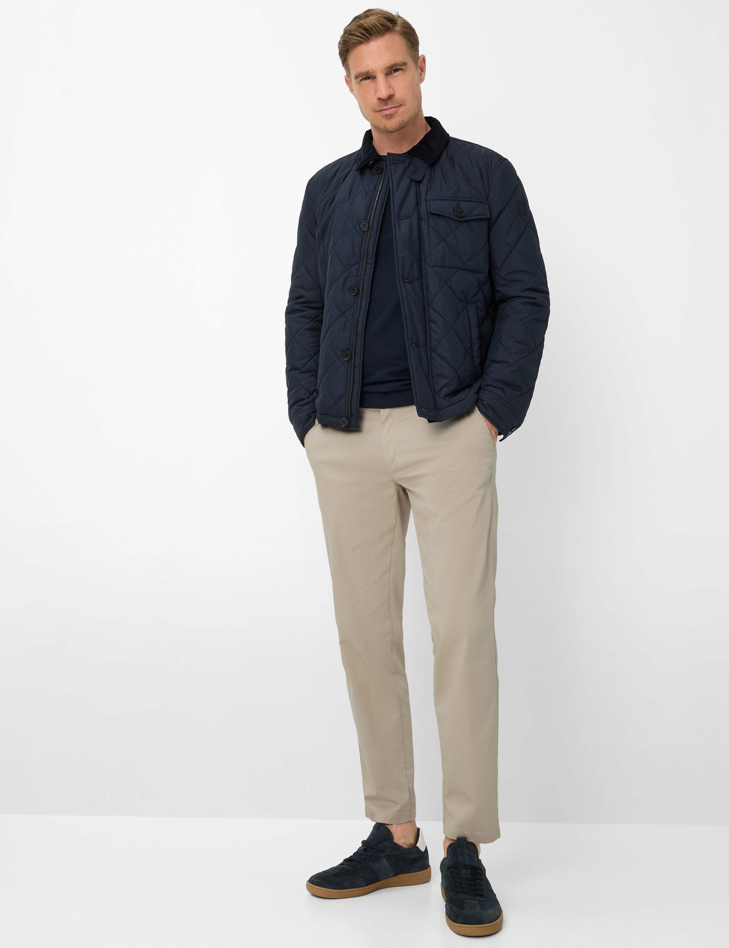 Men Style BOB Dark Blue  Model Outfit