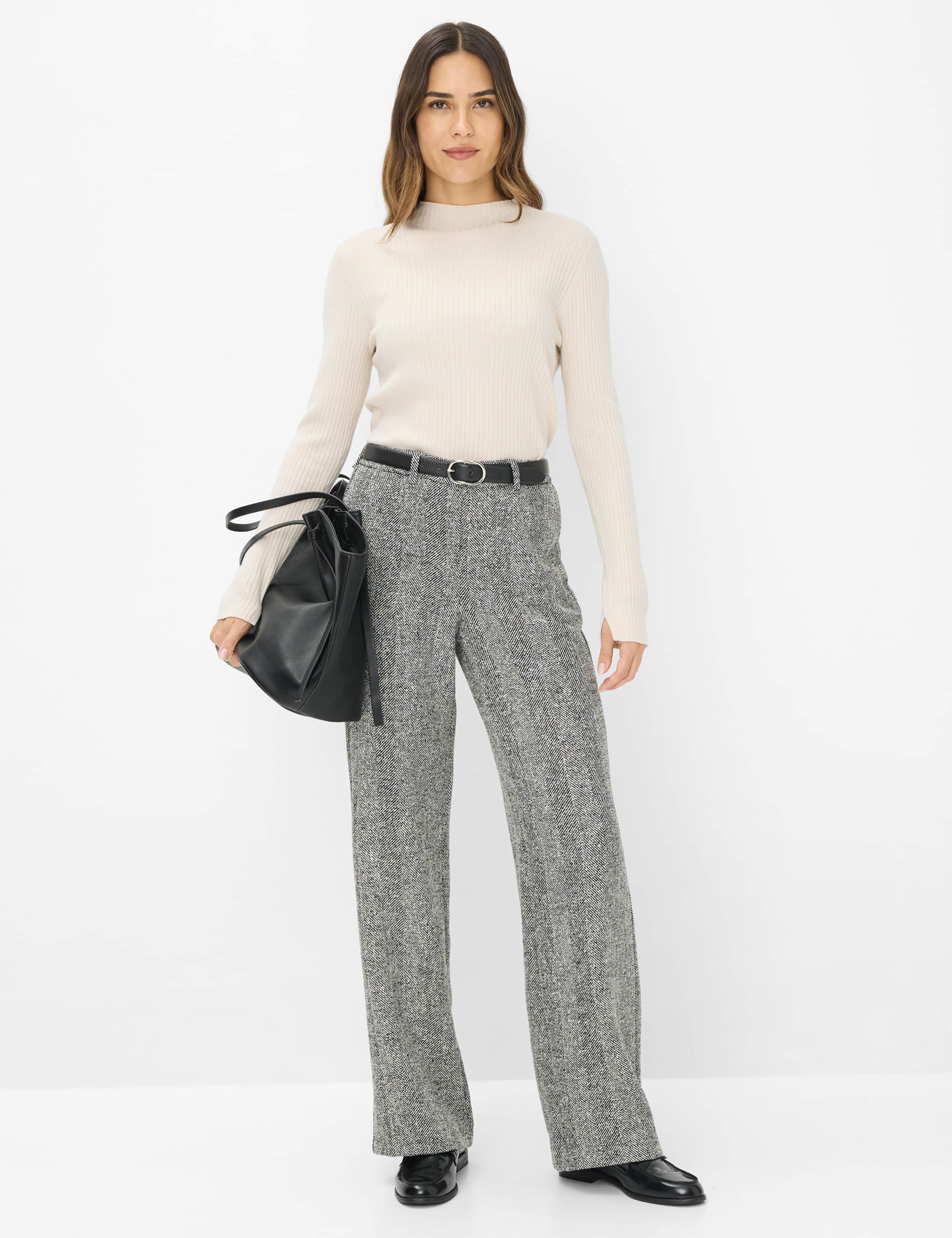 Dames Style MAINE Zwart Wide Leg Model outfit