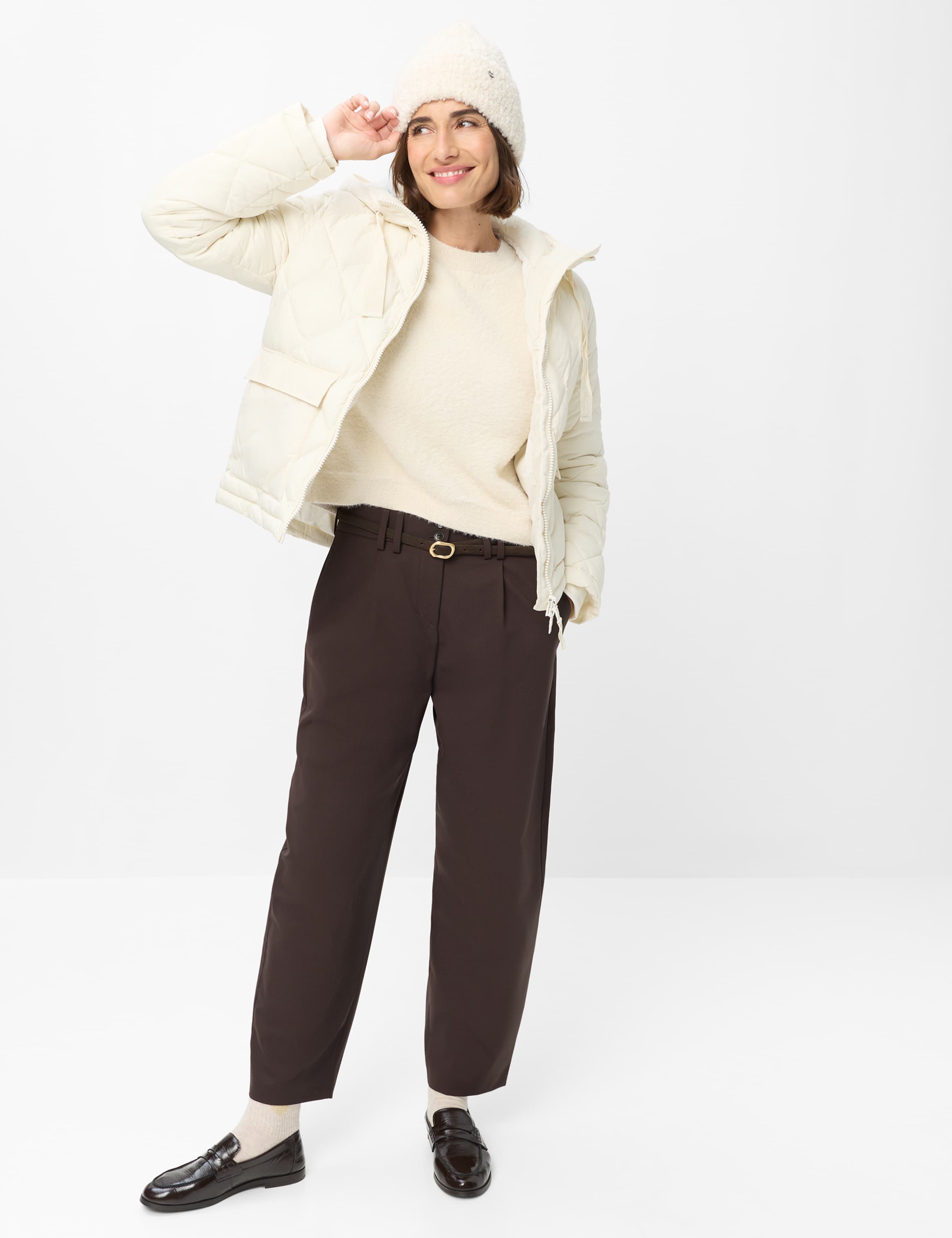 Damen Style TARA Offwhite  Model Outfit