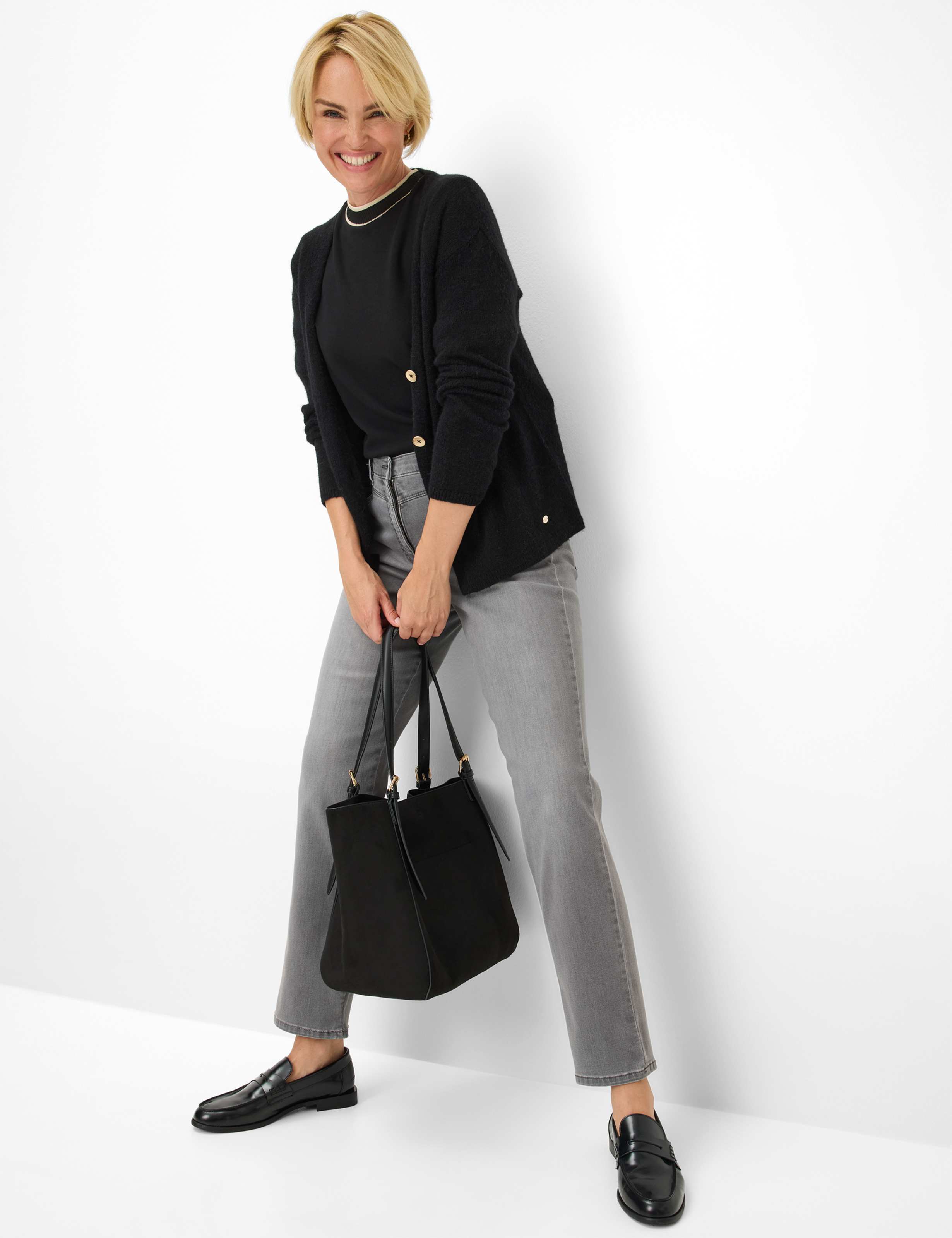 Damen Style CAREN NEW Denim Grau Comfort Plus Fit Model Outfit