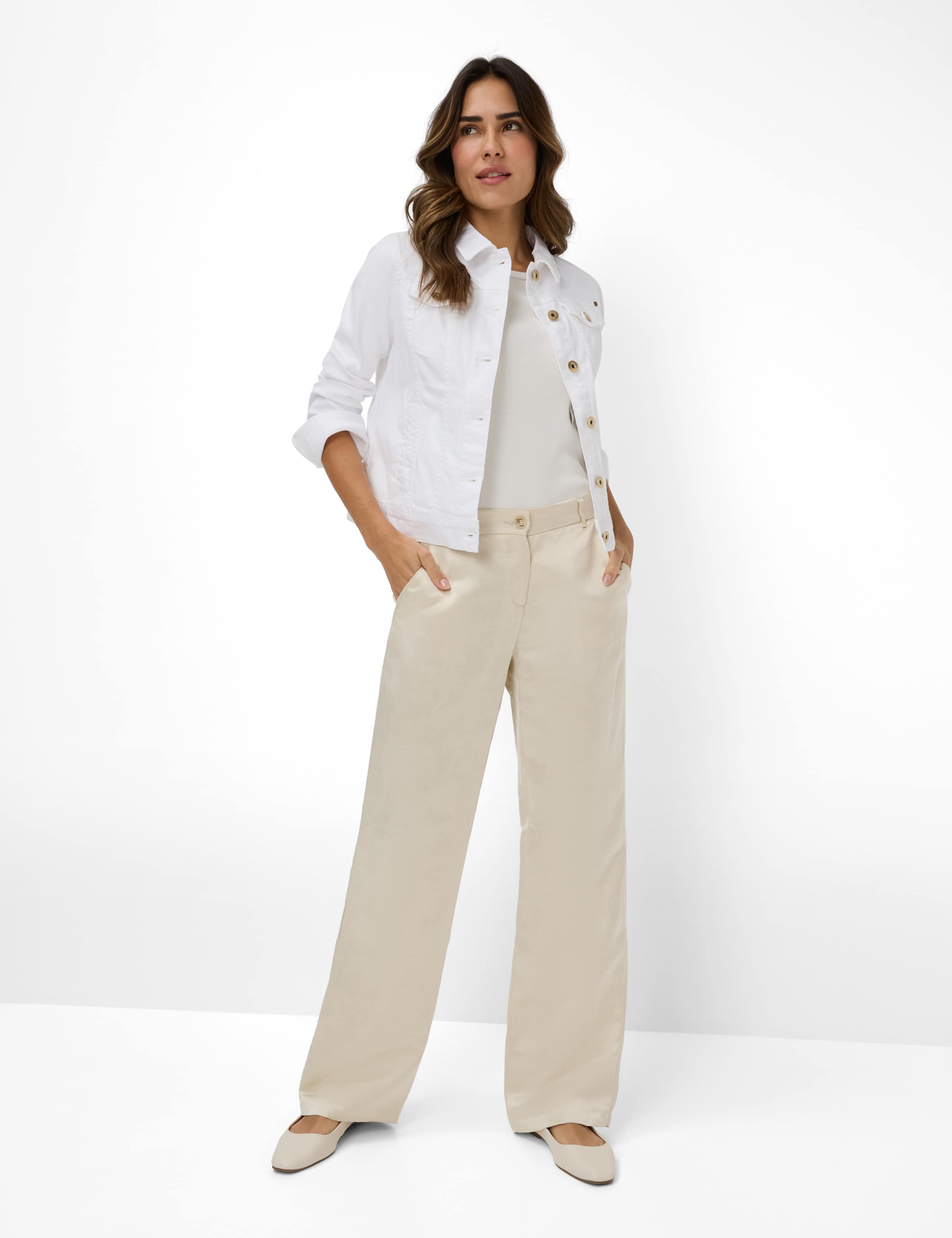 Dame Style MIAMI Hvid  Model Outfit