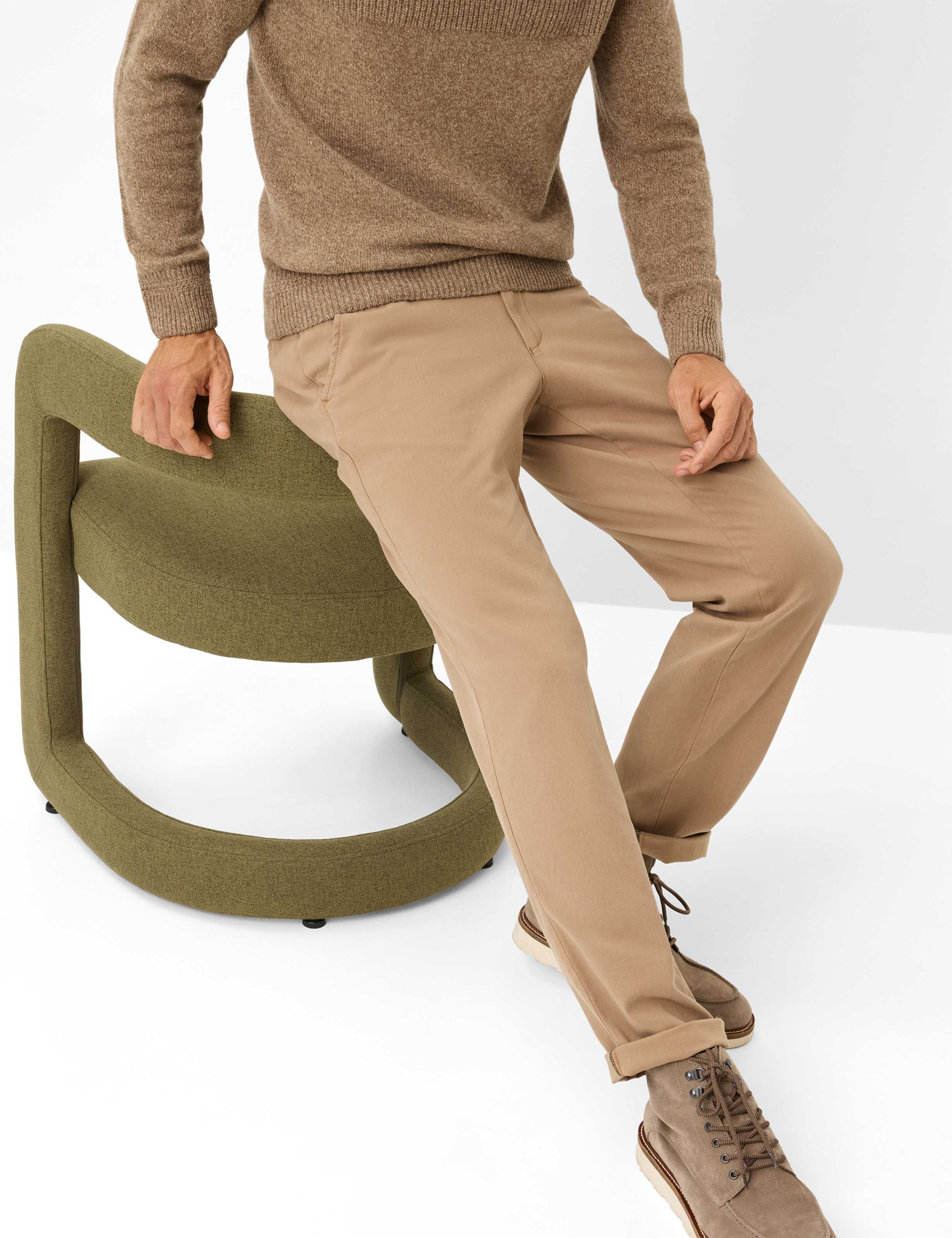 Herren Style THILO Hellbraun Regular Fit Detail 1