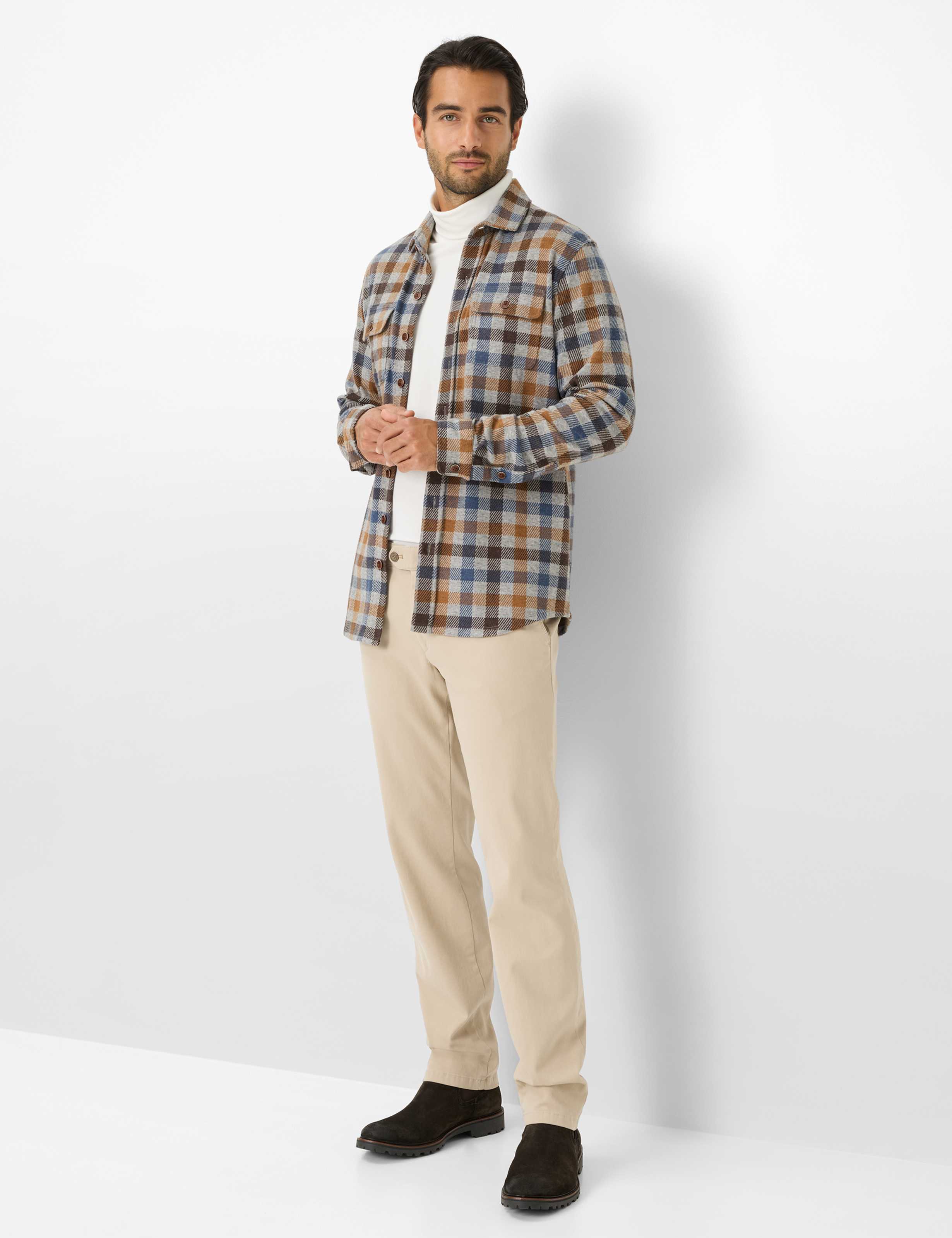 Homme Style JOE Beige Clair Modern Fit Tenue du mannequin