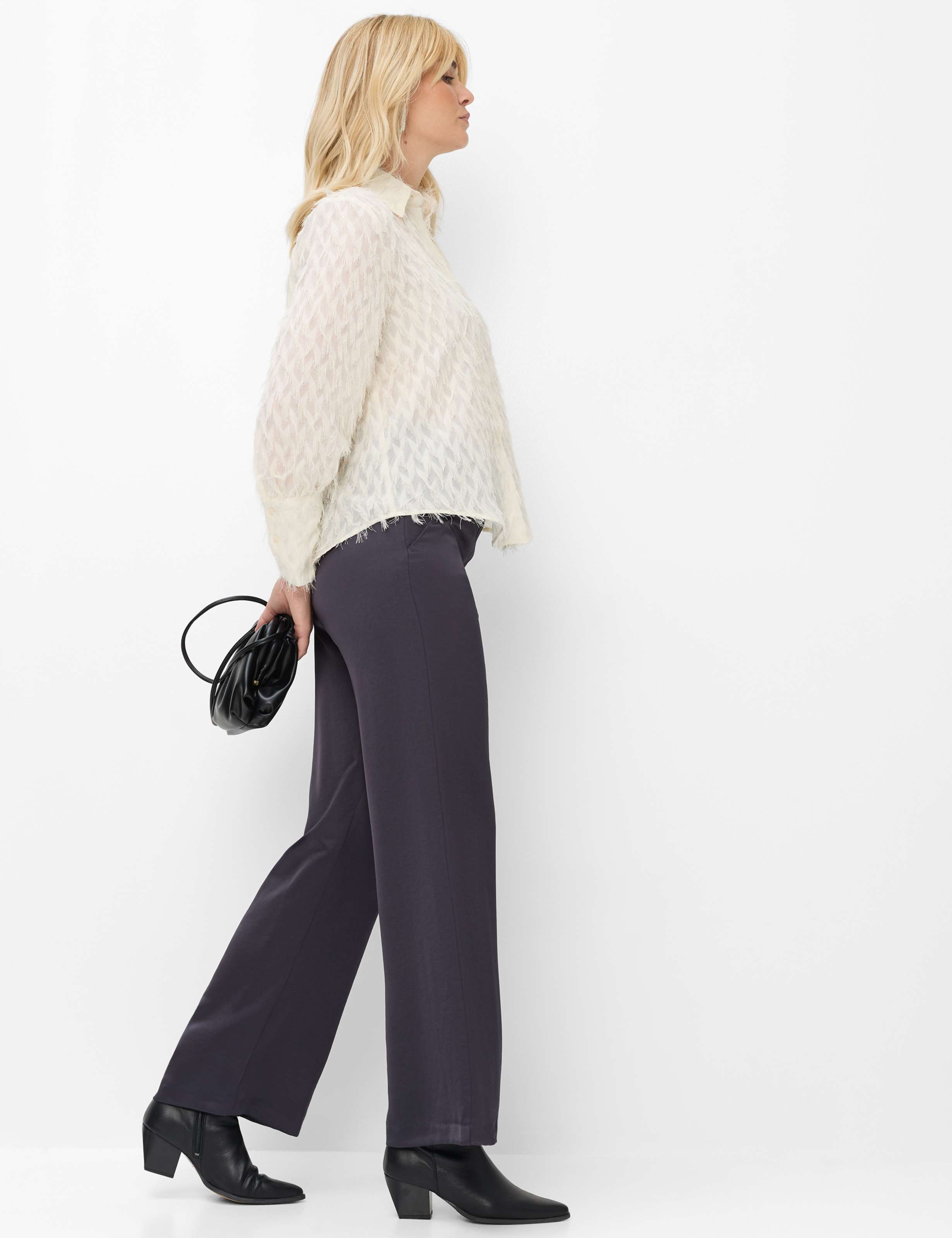 Damen Style MAINE Dunkelgrau Wide Leg Model Outfit