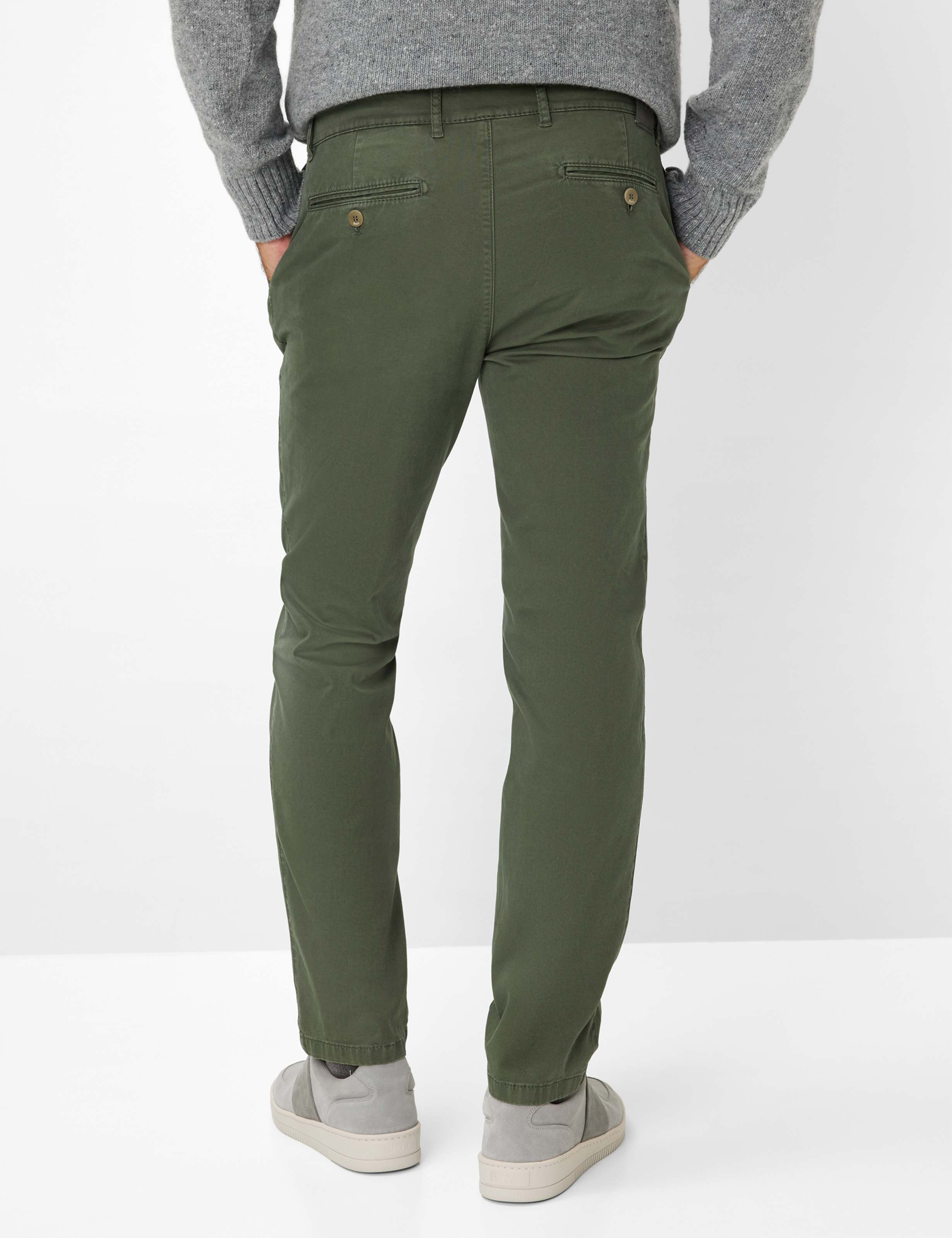 Shades of green, Men, Style EVEREST, MODEL_RUECK_ISHOP