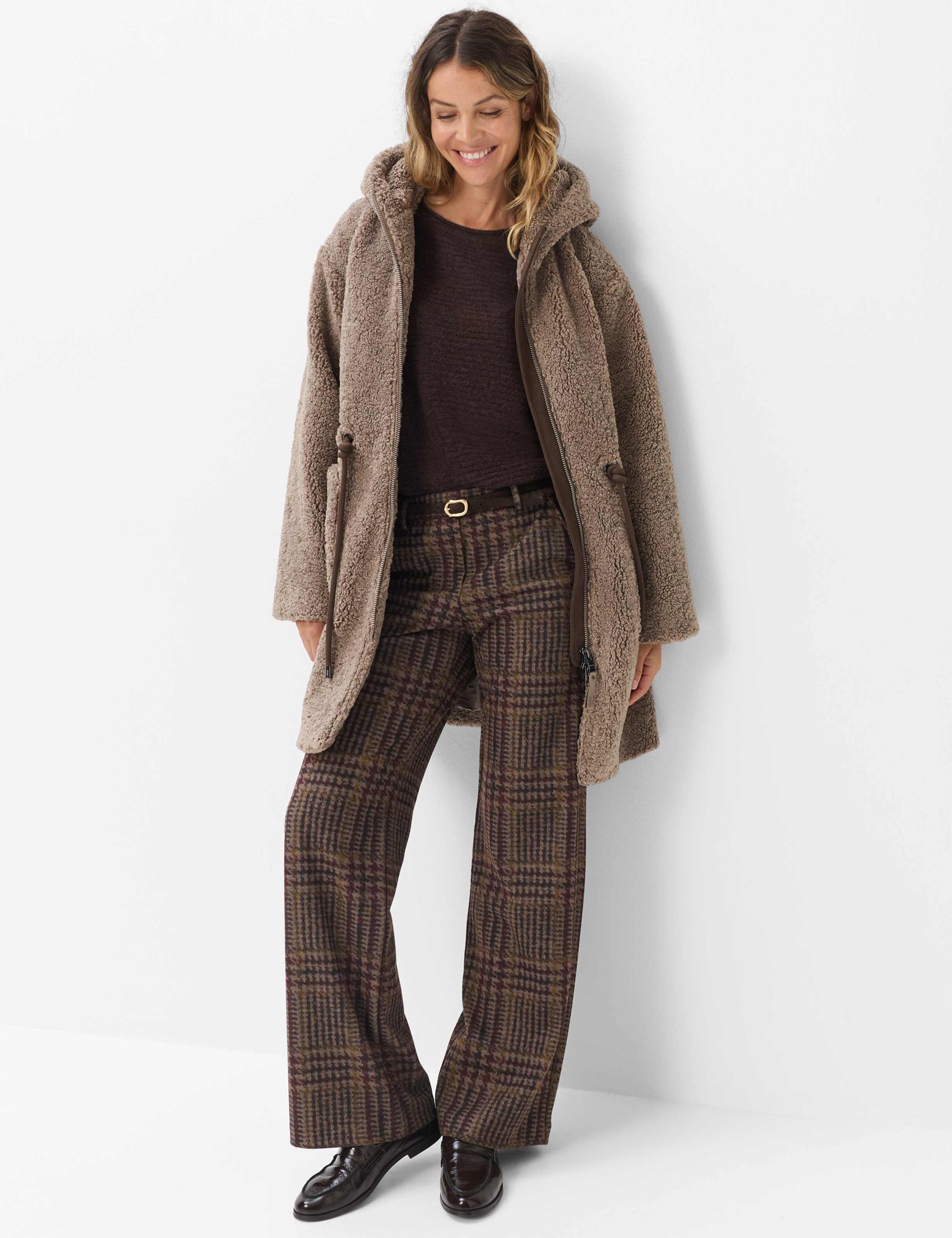 Dames Style MAINE Bruin Wide Leg Model outfit