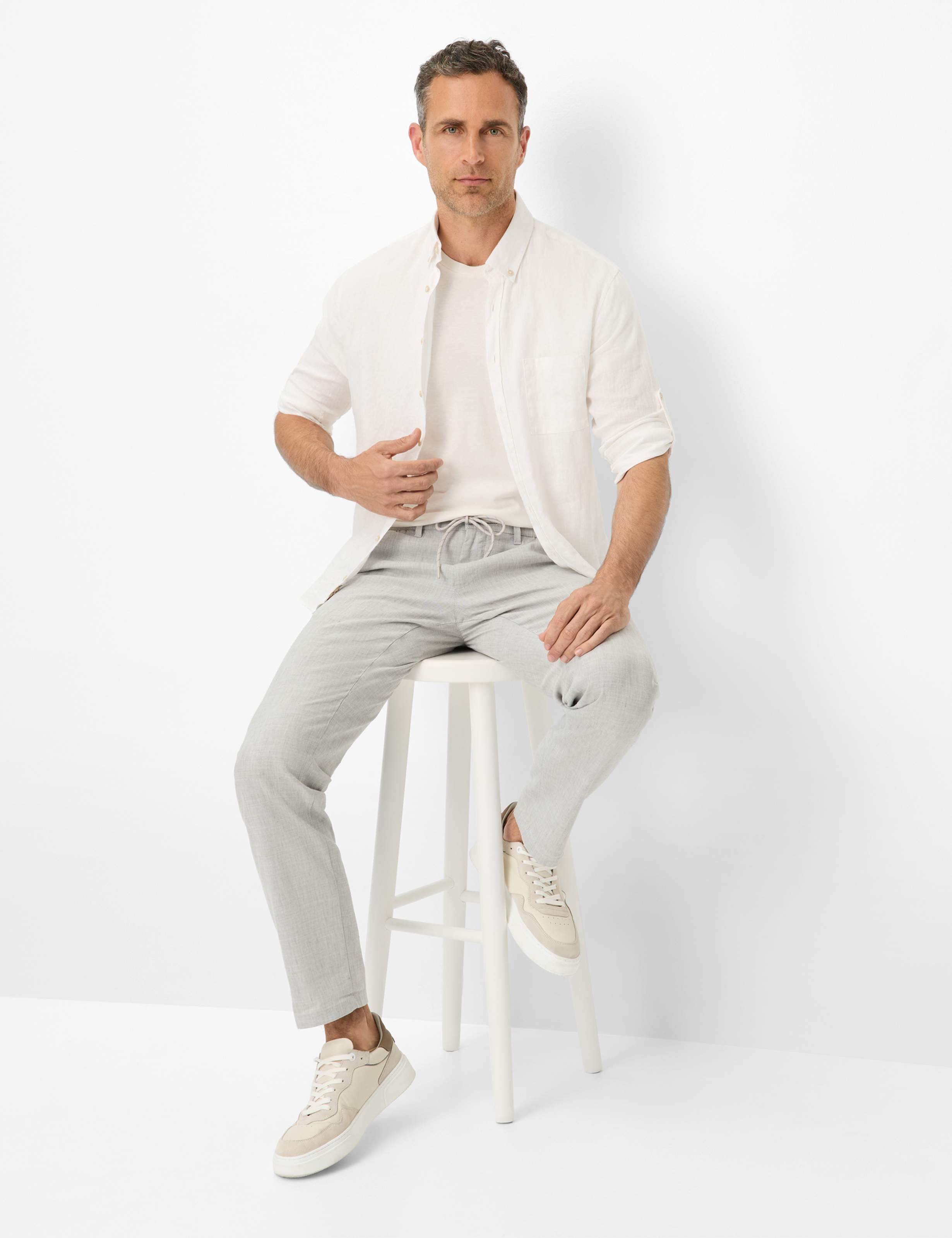 Men Style TILL Dark Gray Regular Fit Detail 1