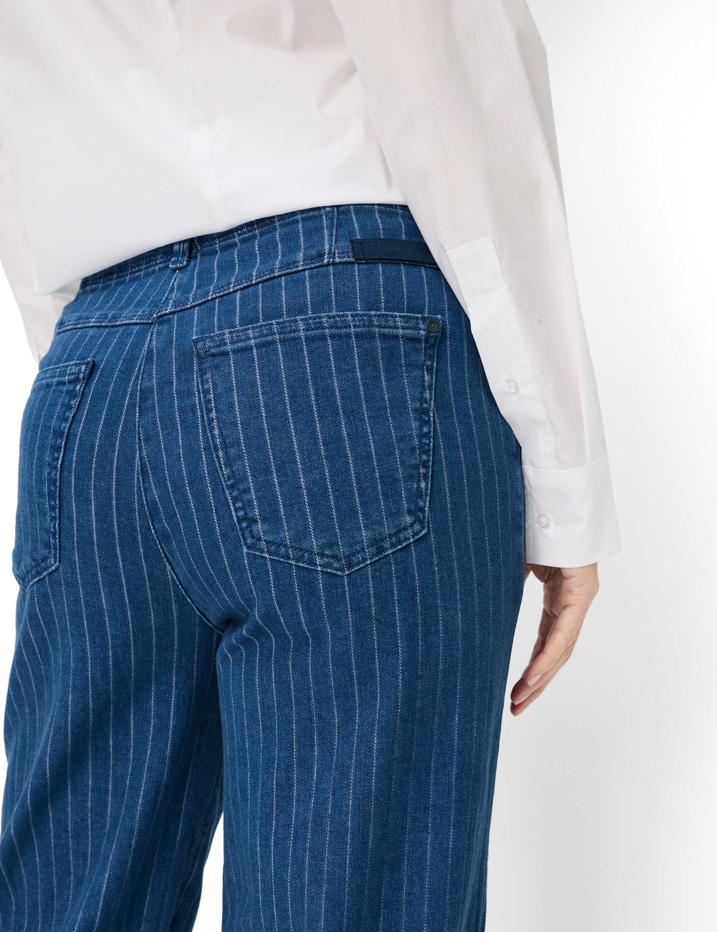 Femme Style LAURA FLARED Denim Bleu Super Slim Fit Détail 2