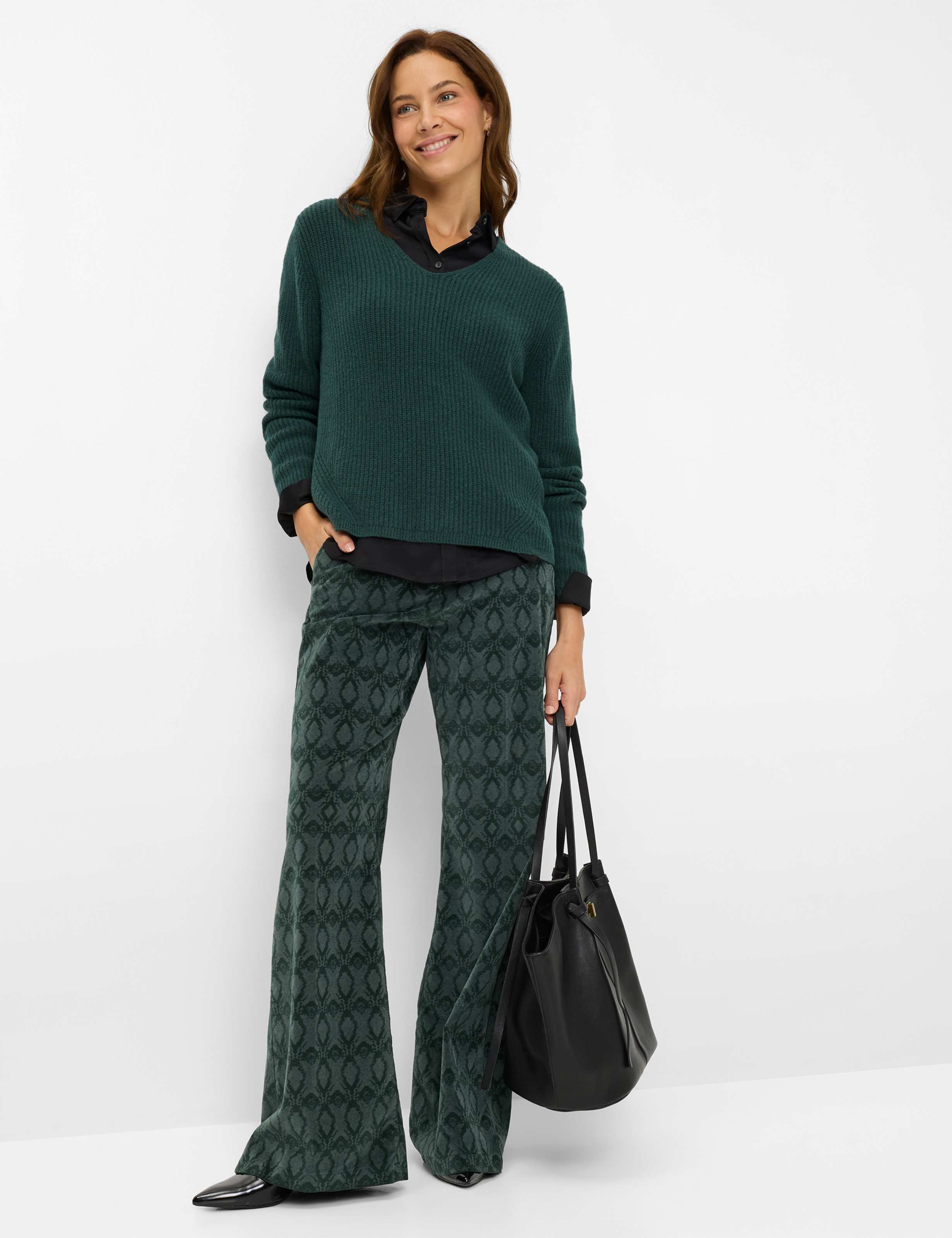 Damen Style LANA Dunkelgrün  Model Outfit