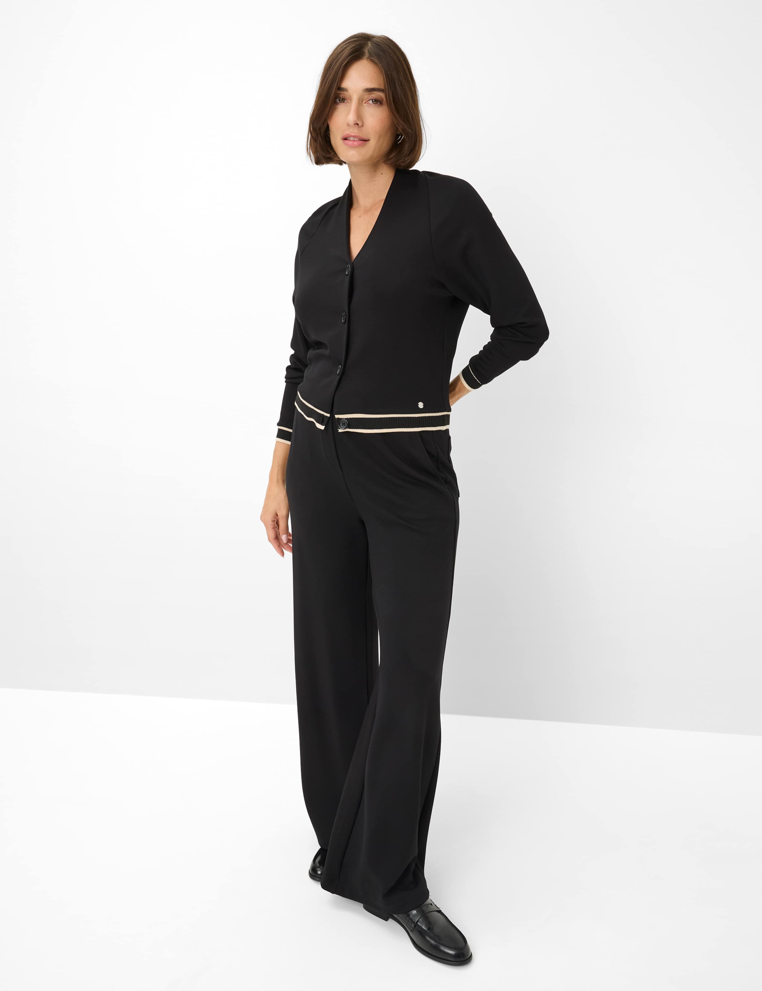 Dames Style BELE L Zwart  Model outfit