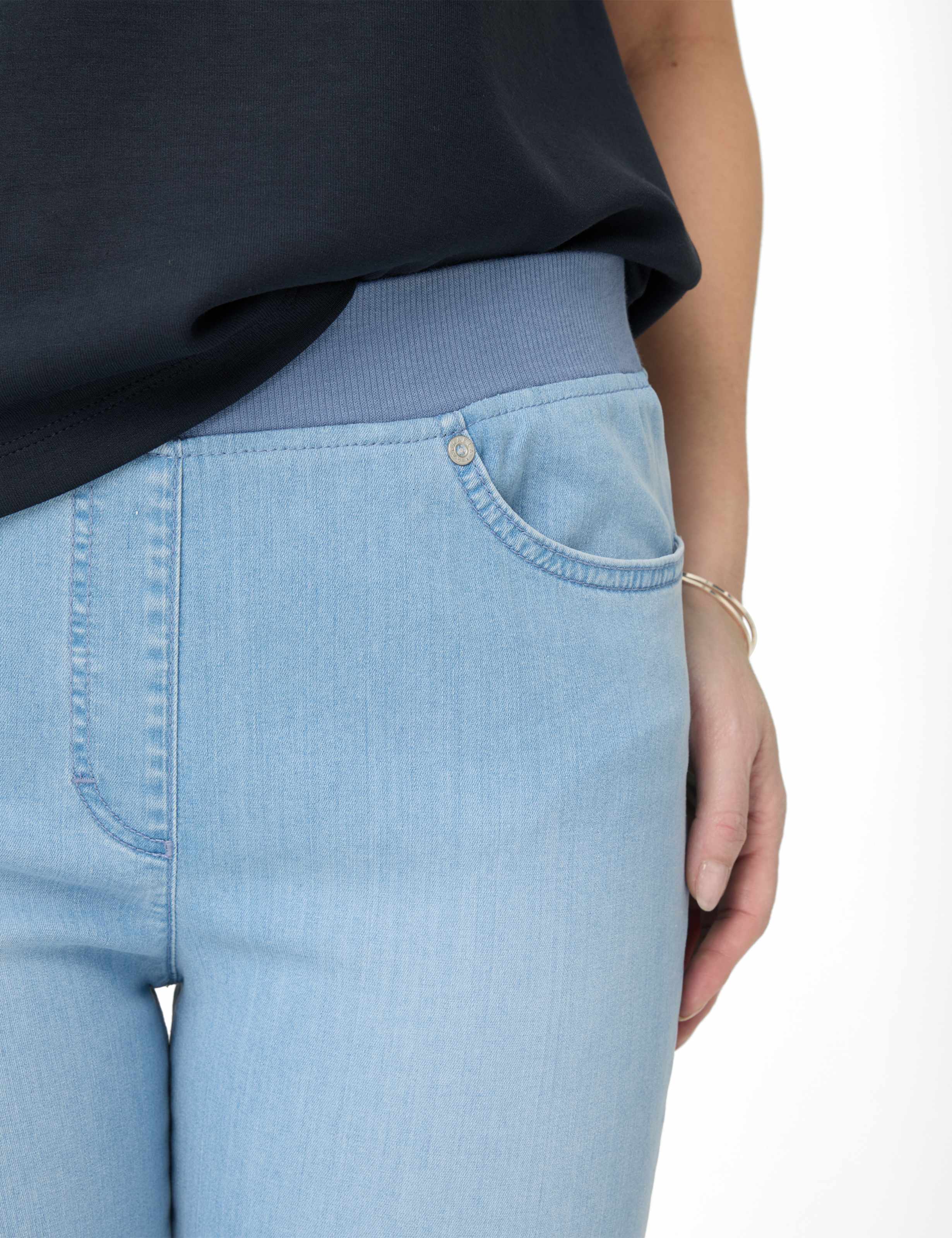 Damen Style PAMINA 6/8 Denim Hellblau Slim Fit Detail 2