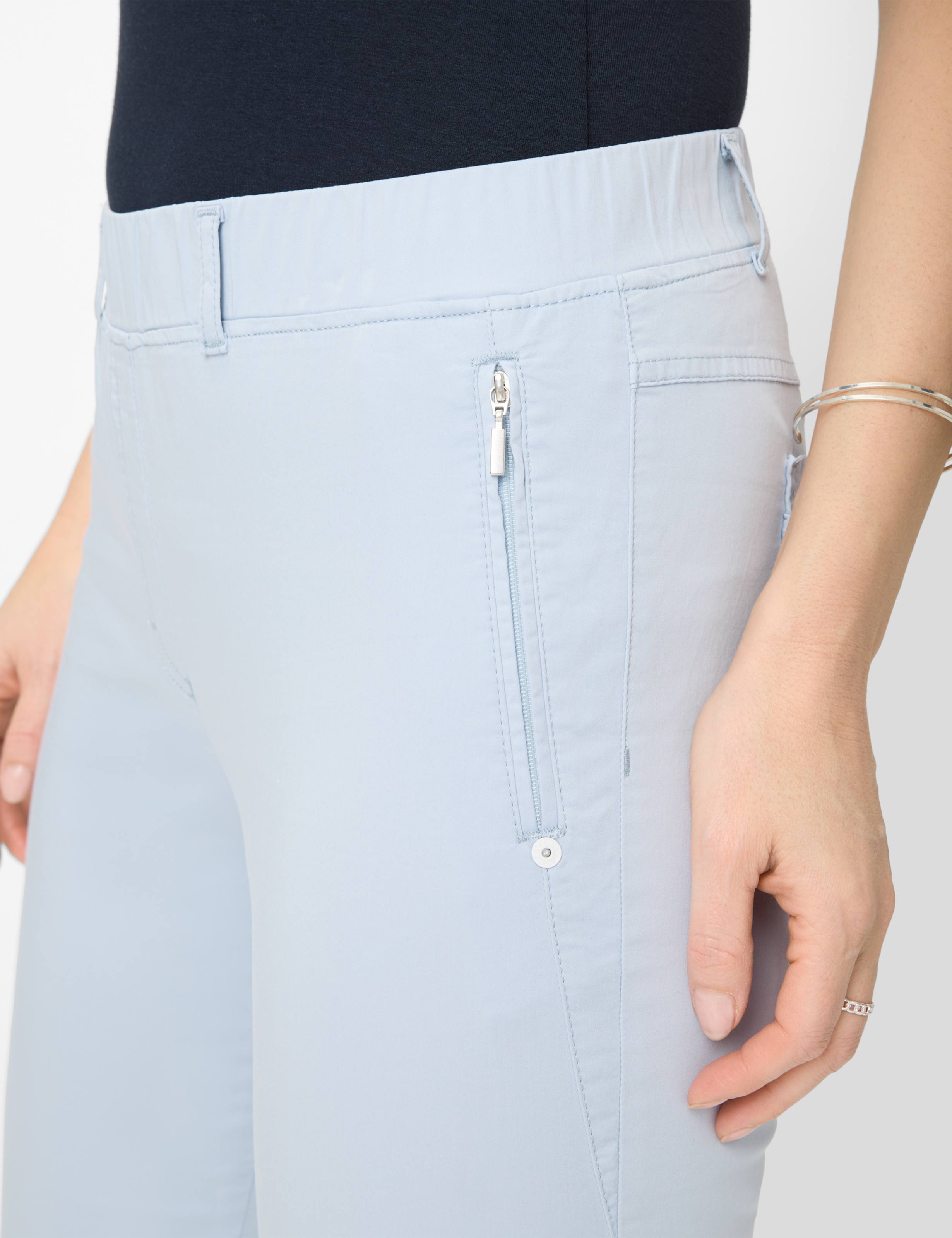 Damen Style LAVINA ZIP 6/8 Hellblau Super Slim Fit Detail 2