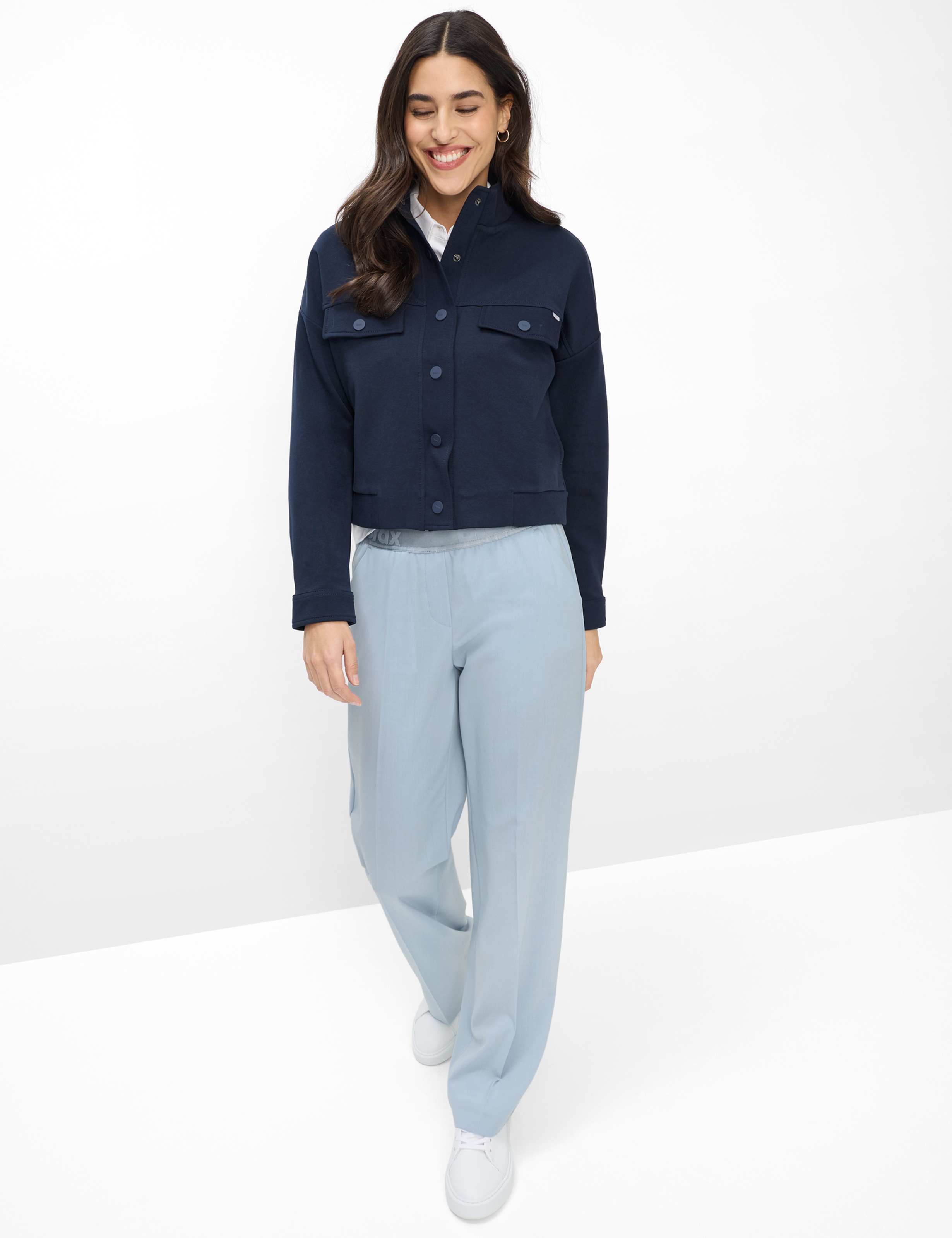 Damen Style BRIS L Dunkelblau  Model Outfit