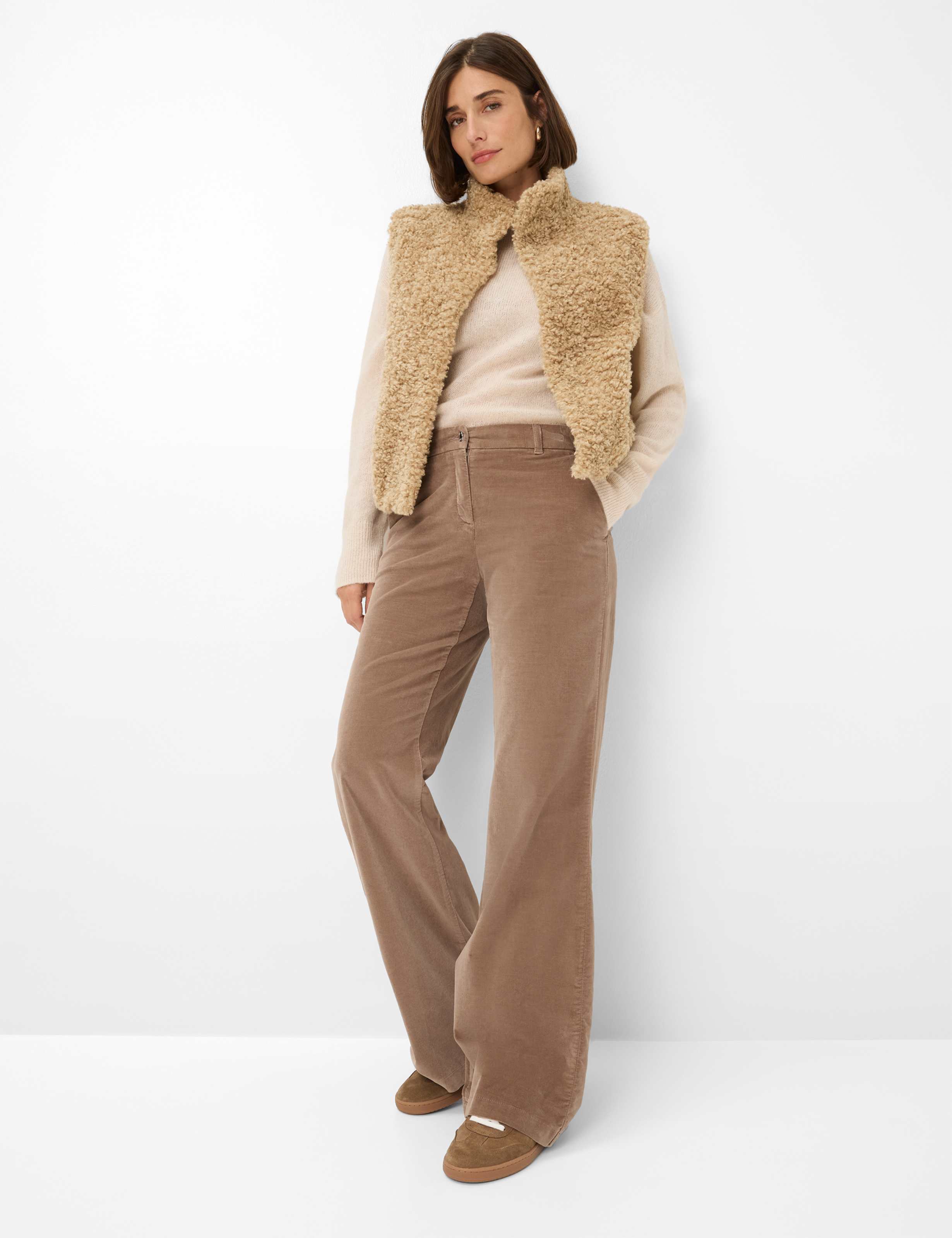 Damen Style MAINE Hellbraun Wide Leg Model Outfit